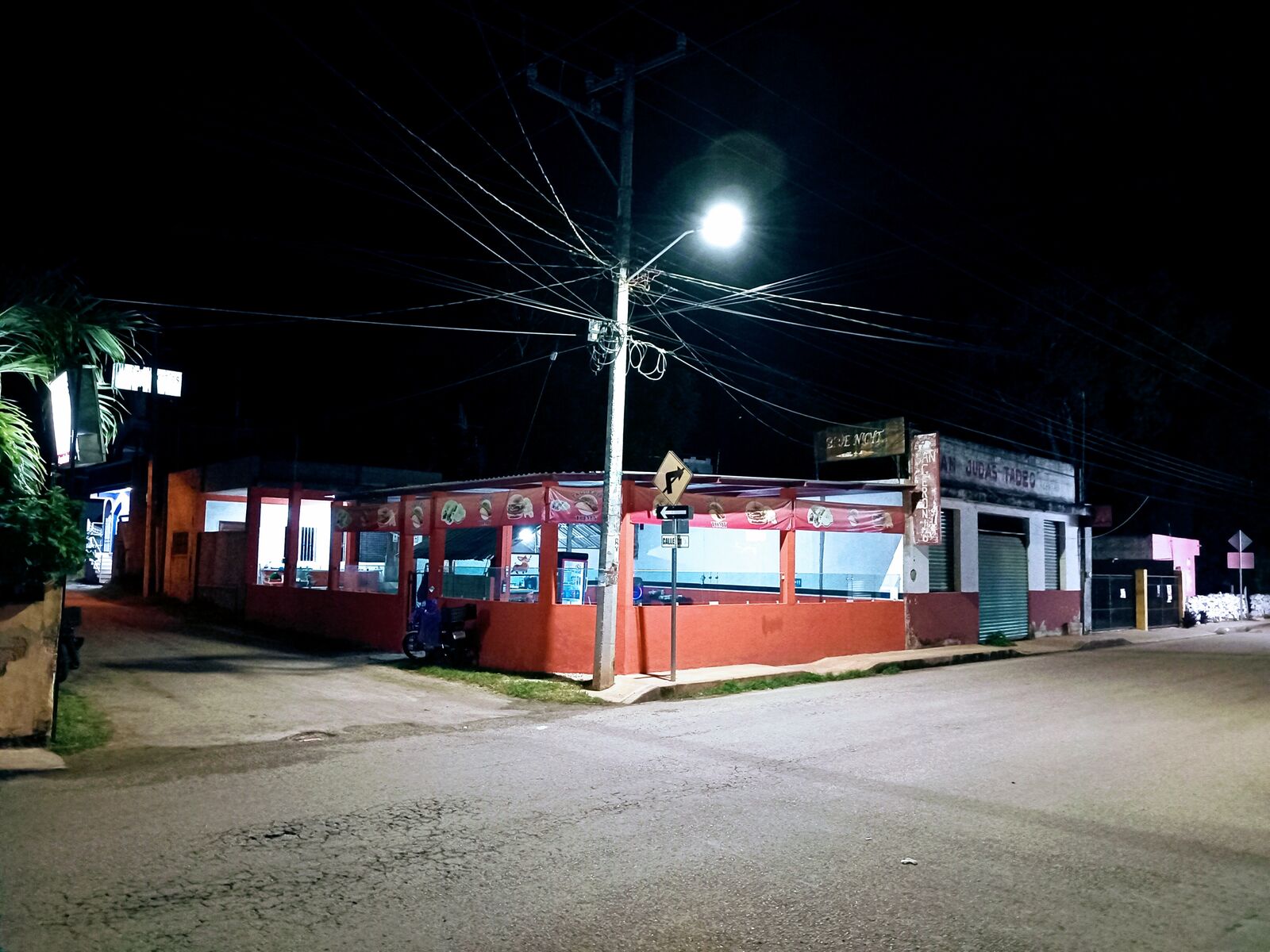 Taqueria Tomy image 9