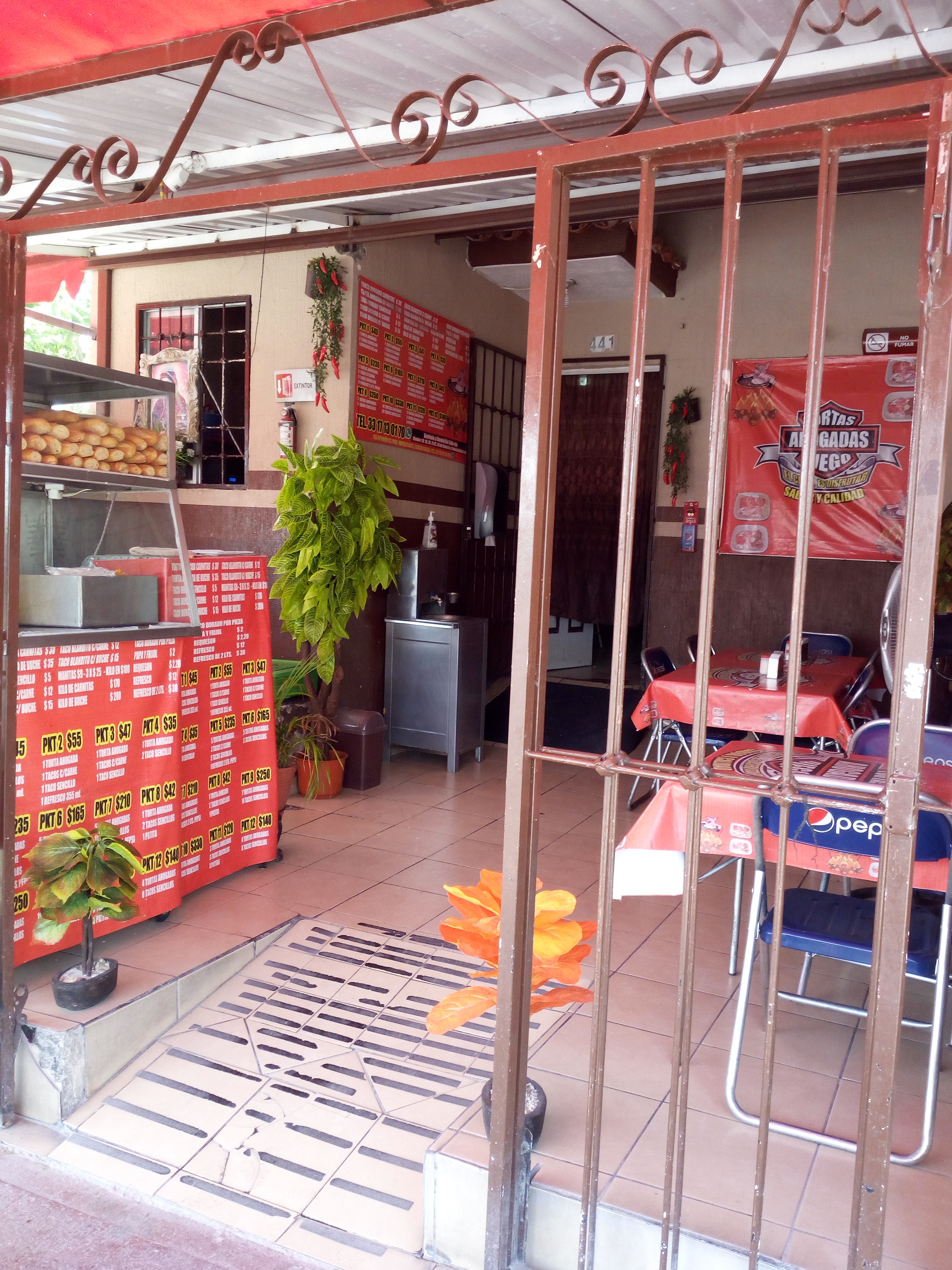 Tortas Ahogadas Diego image 4