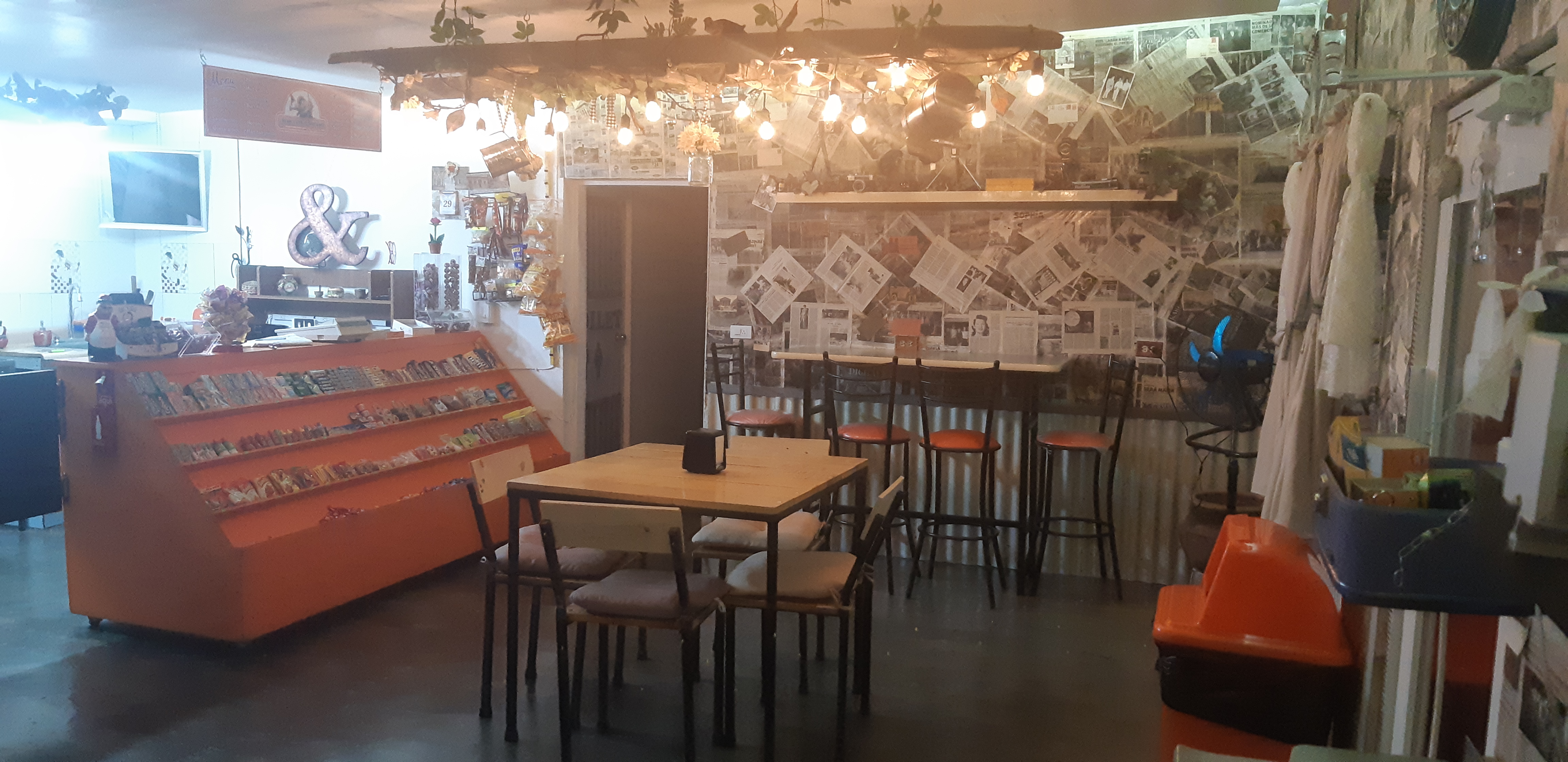 Aqui Con Quintin image 3