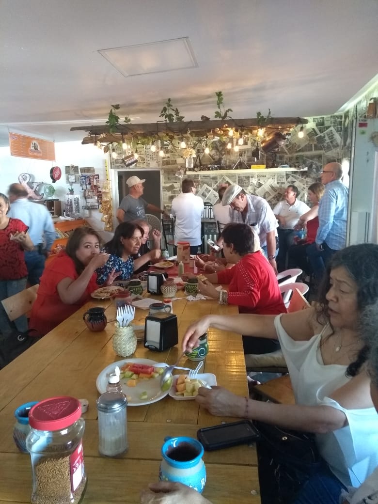 Aqui Con Quintin image 7