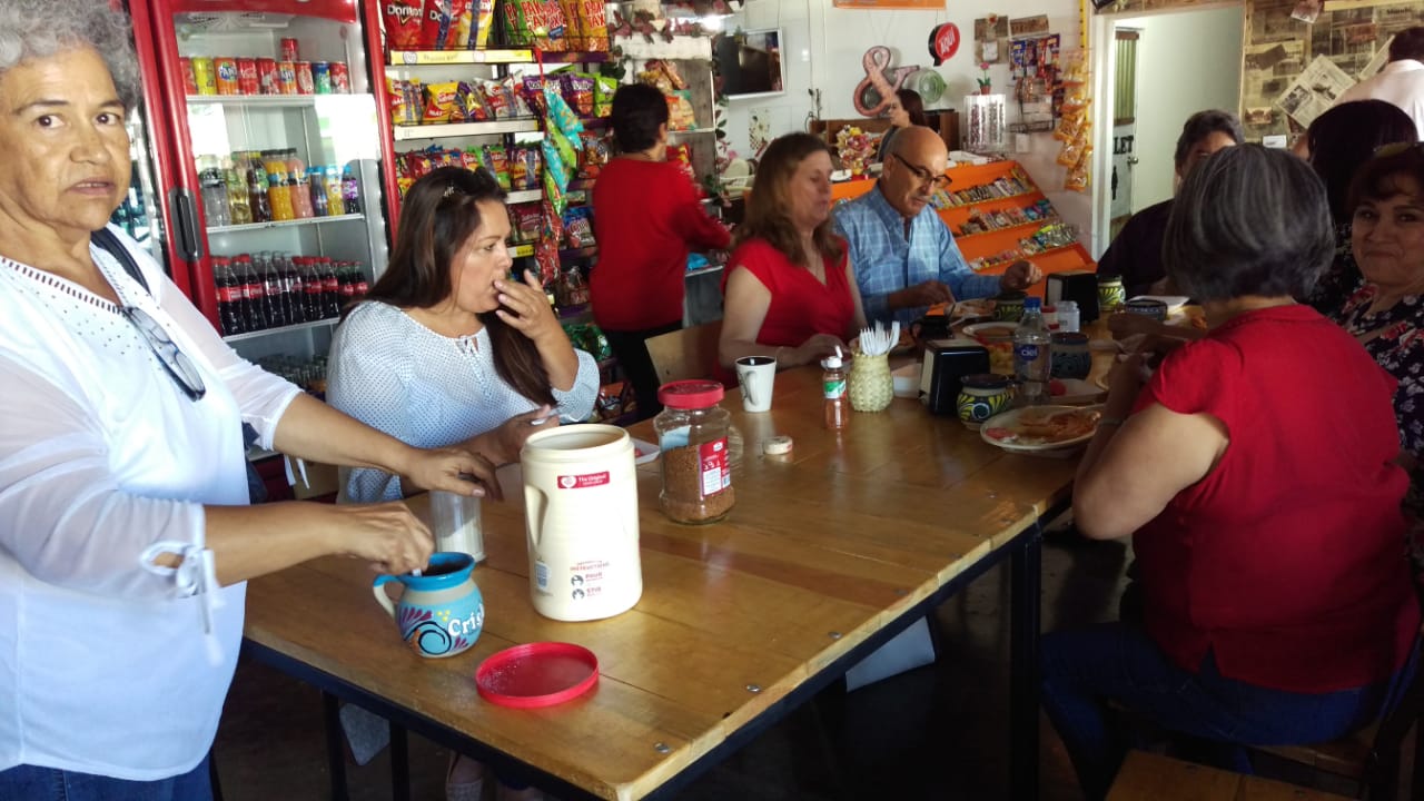 Aqui Con Quintin image 8