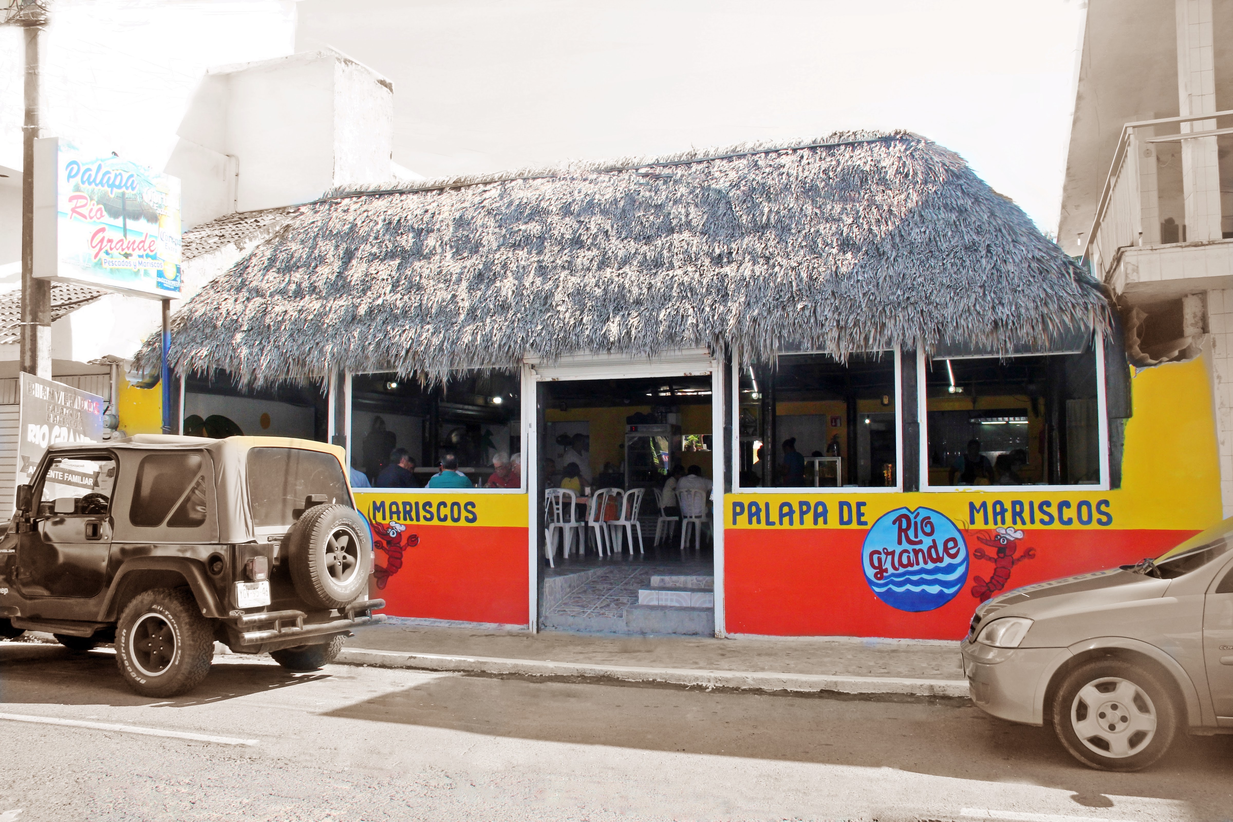 Palapa de Mariscos Río Grande image 1