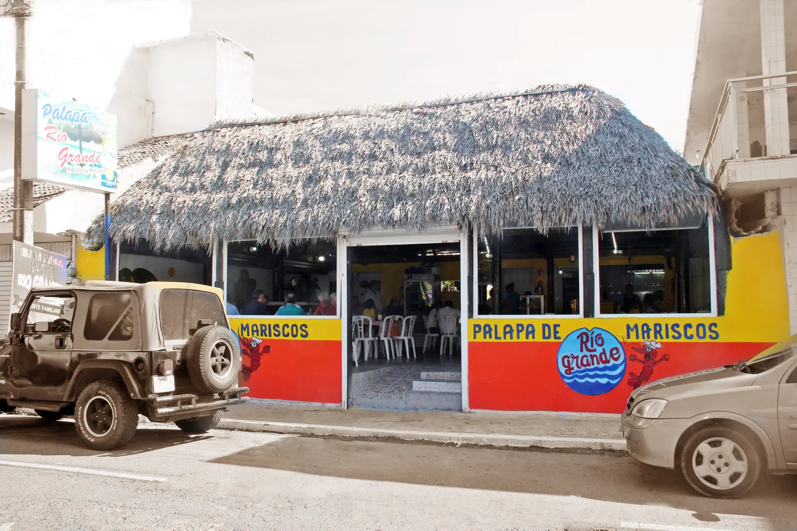 Palapa de Mariscos Río Grande image 1