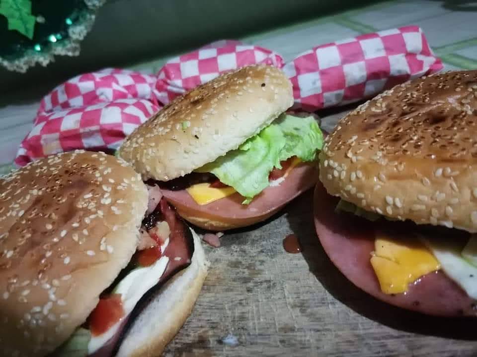 Hamburguesas a la leña image 1