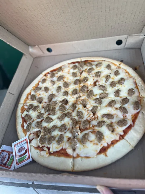 KOKODRILO'S PIZZA image 4
