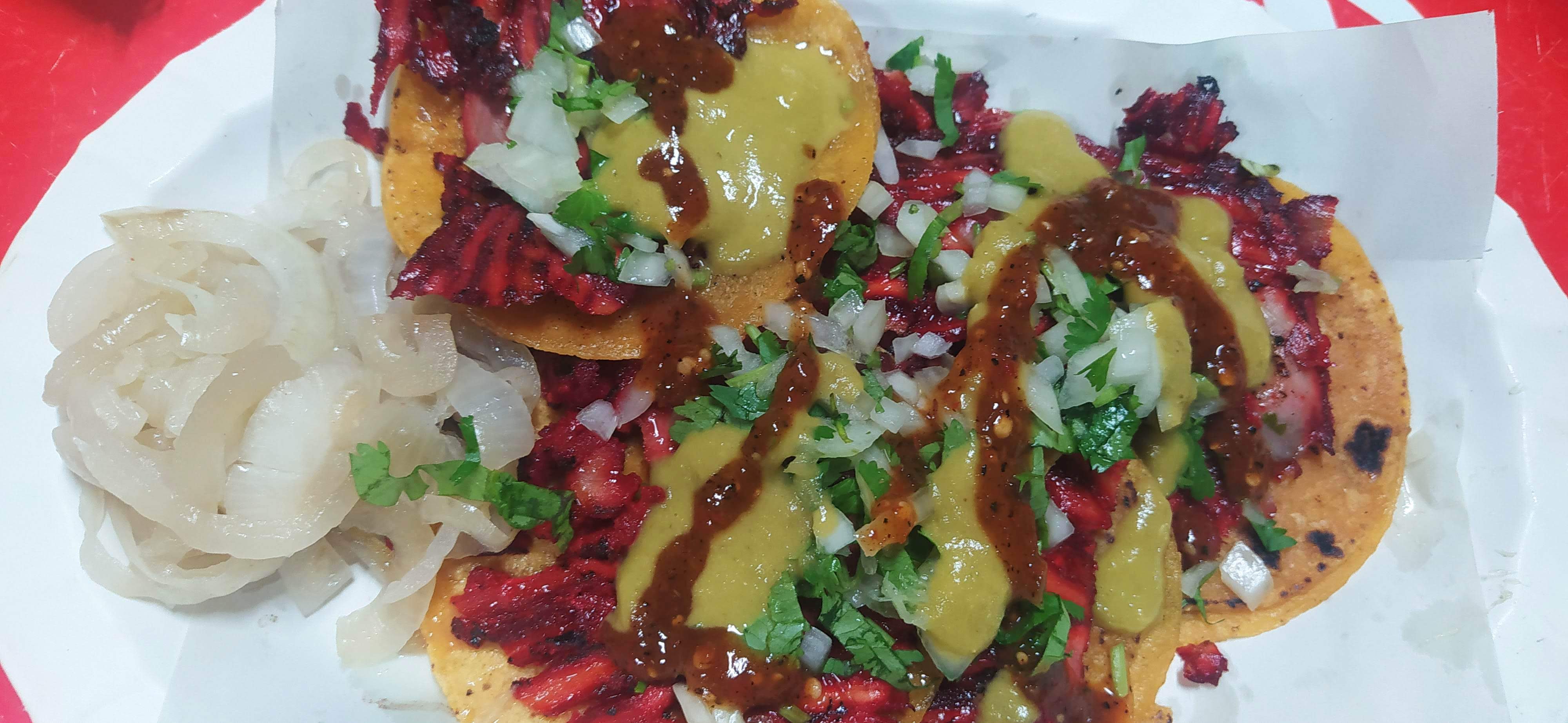 Tacos y hamburguesas Ruiz image 1