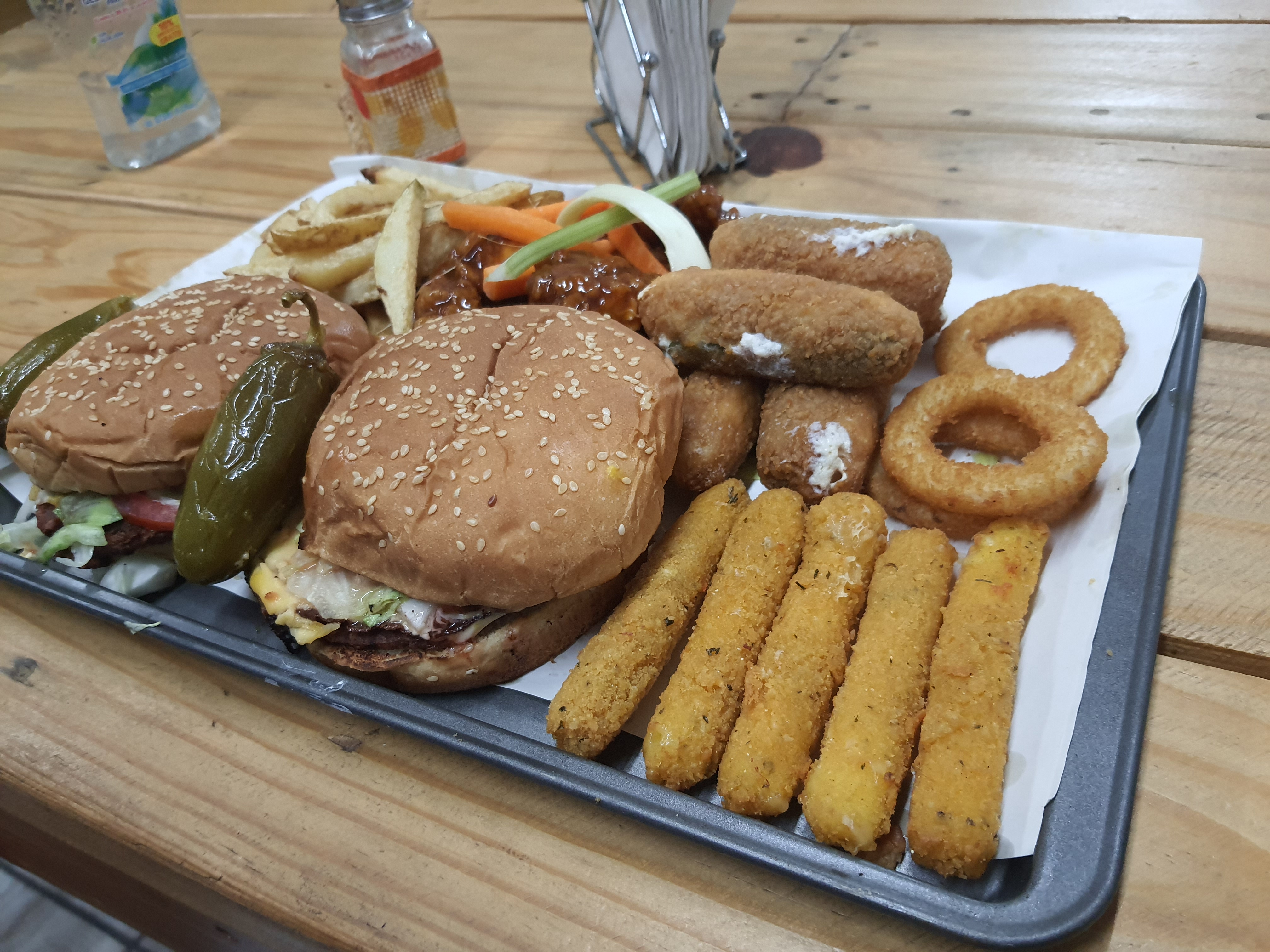 Las Pinches Alitas SR image 3