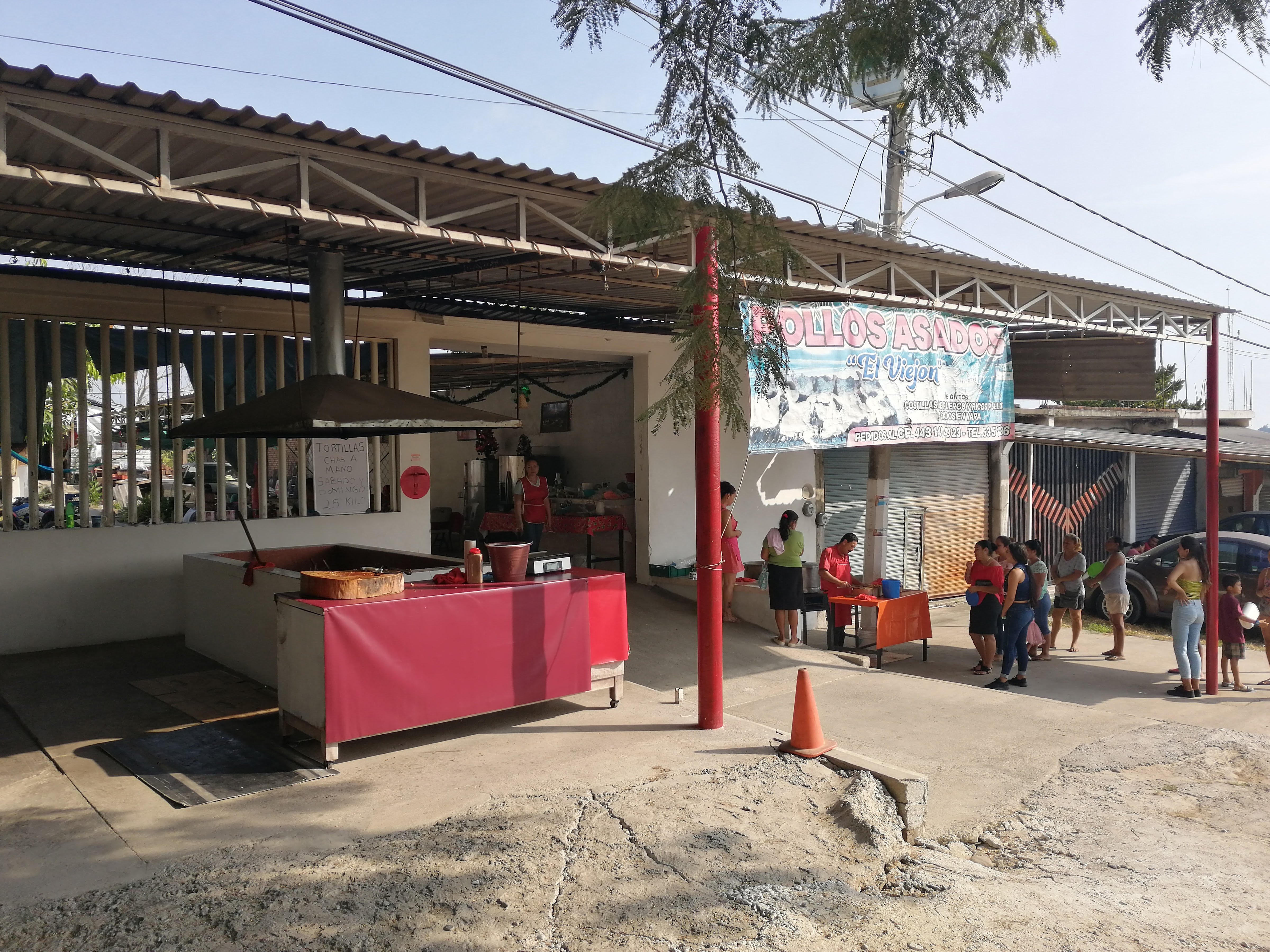 Pollos Asados "El Viejon" image 1