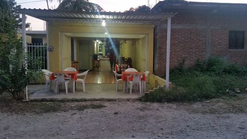 Cenaduria El Cerrito image 2