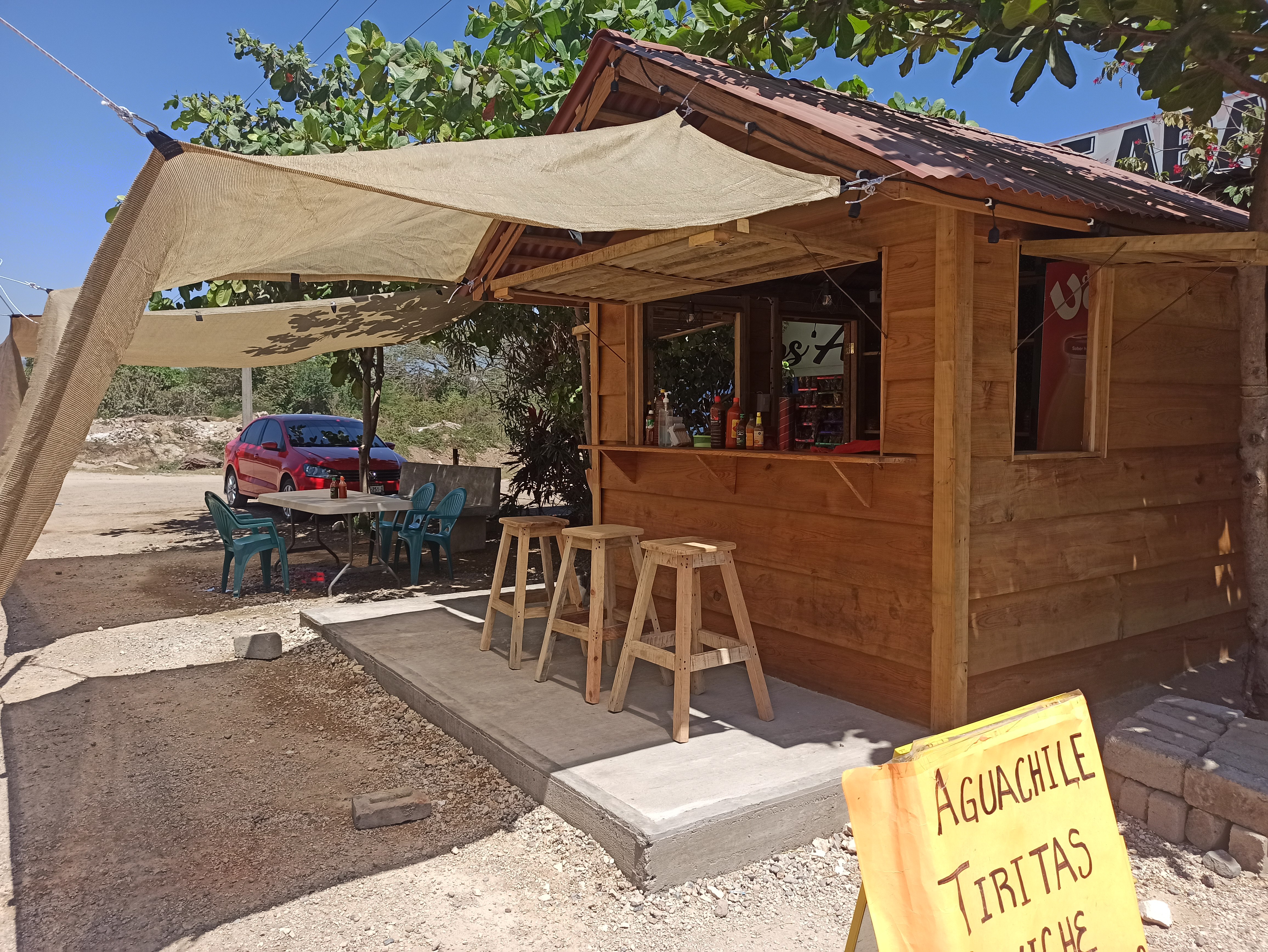 Micheladas y Botanas La Cabañita image 6