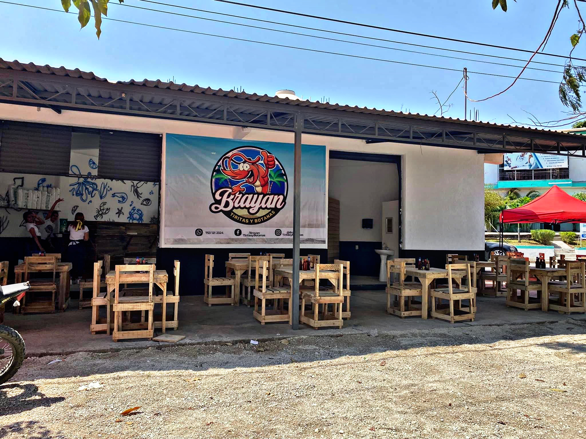 Brayan Tiritas y Botanas image 1