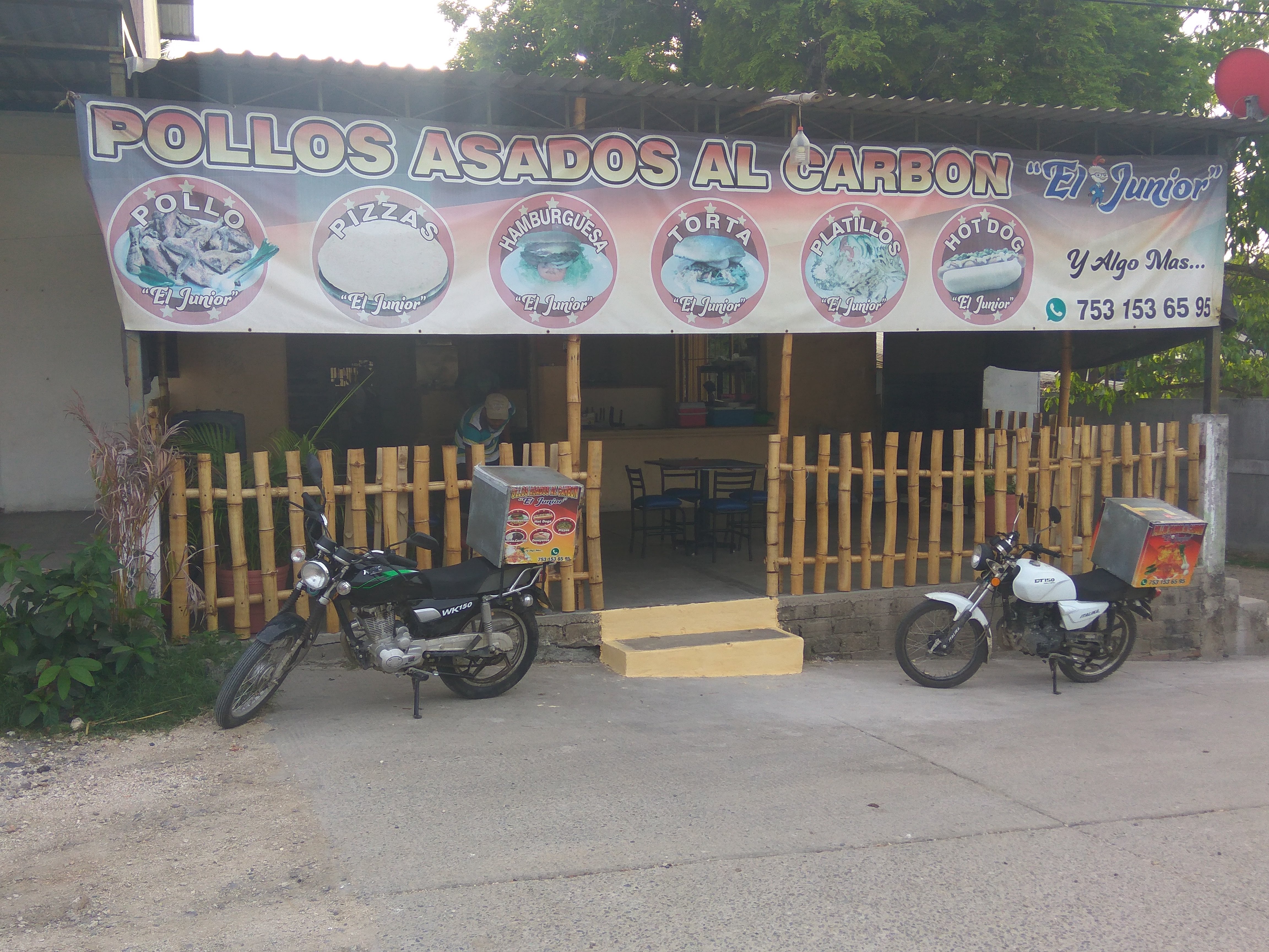 POLLOS ASADOS ÉL JUNIOR image 3