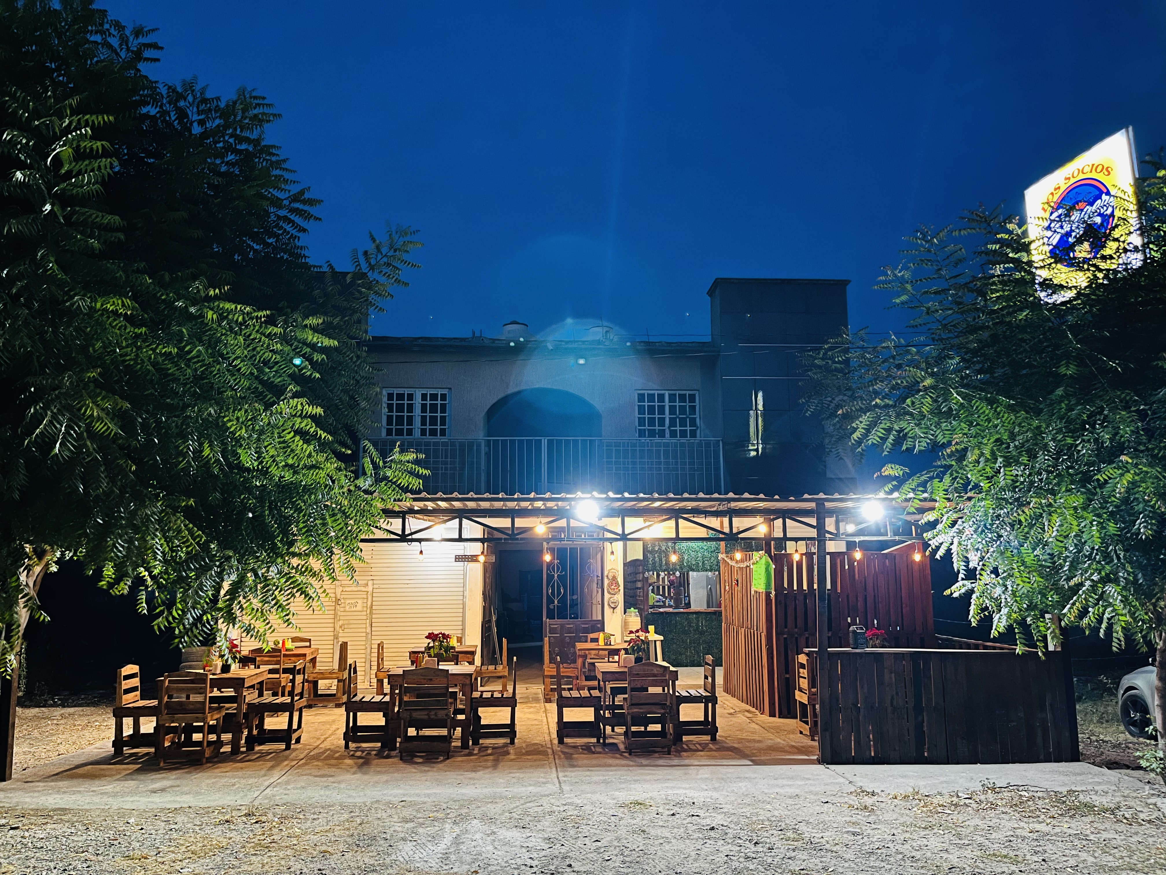 Los socios Burguer image 4