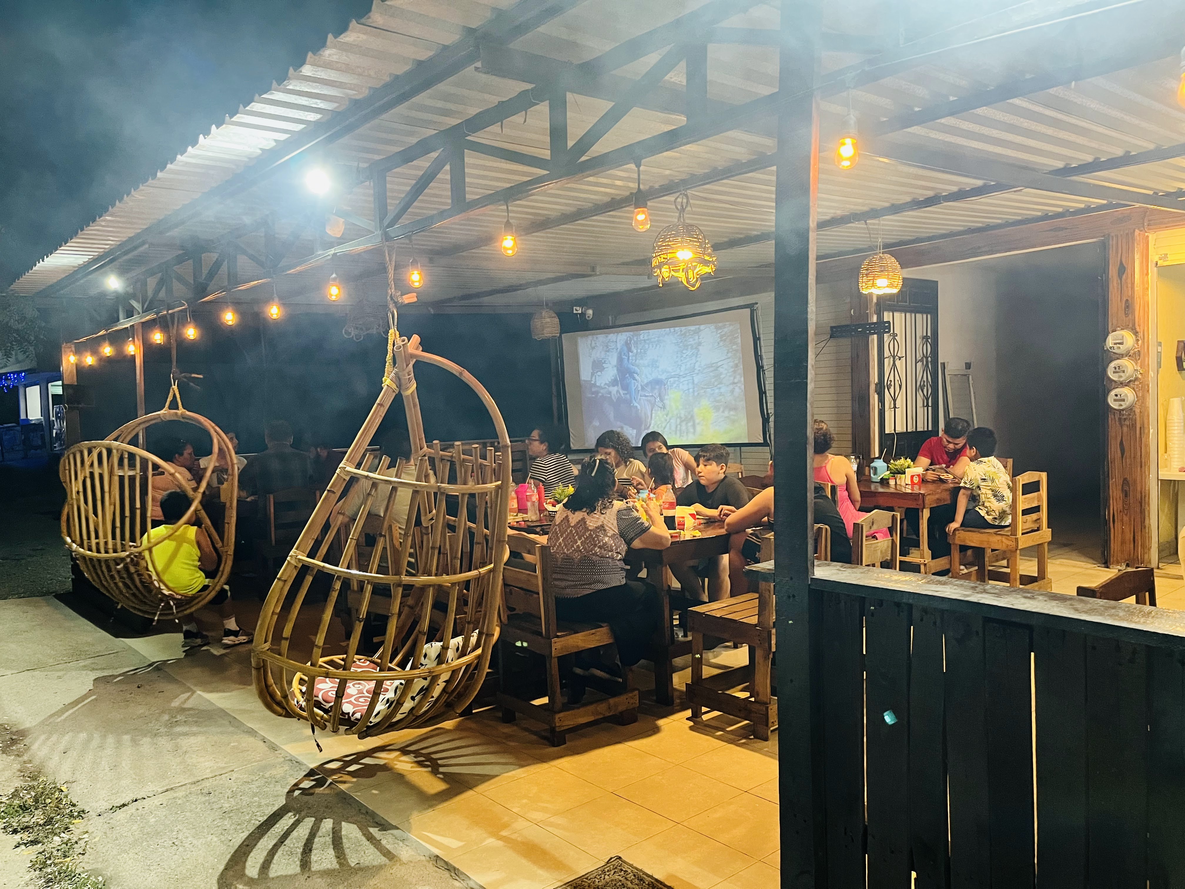 Los socios Burguer image 5