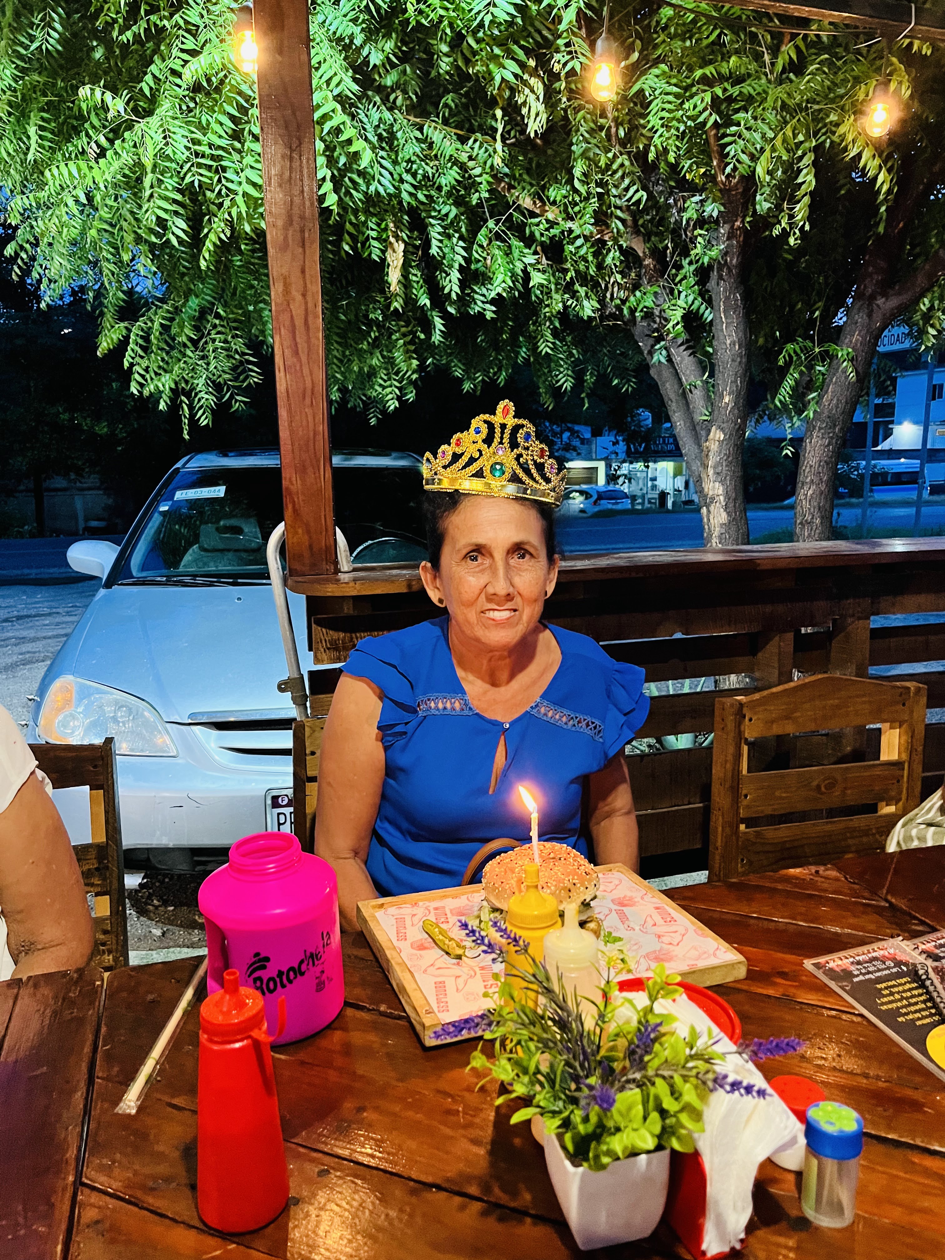 Los socios Burguer image 9