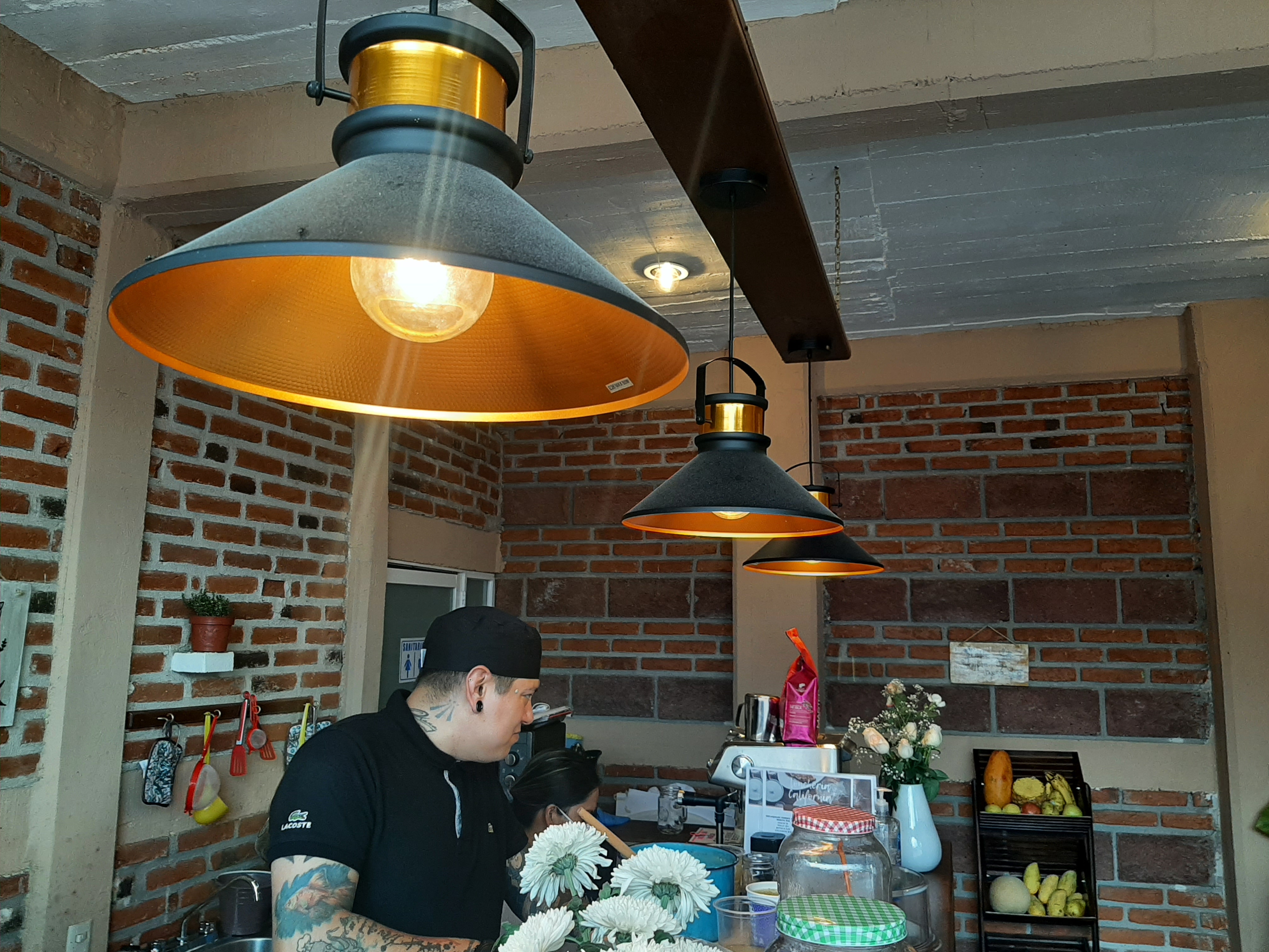 Lonchería California image 3