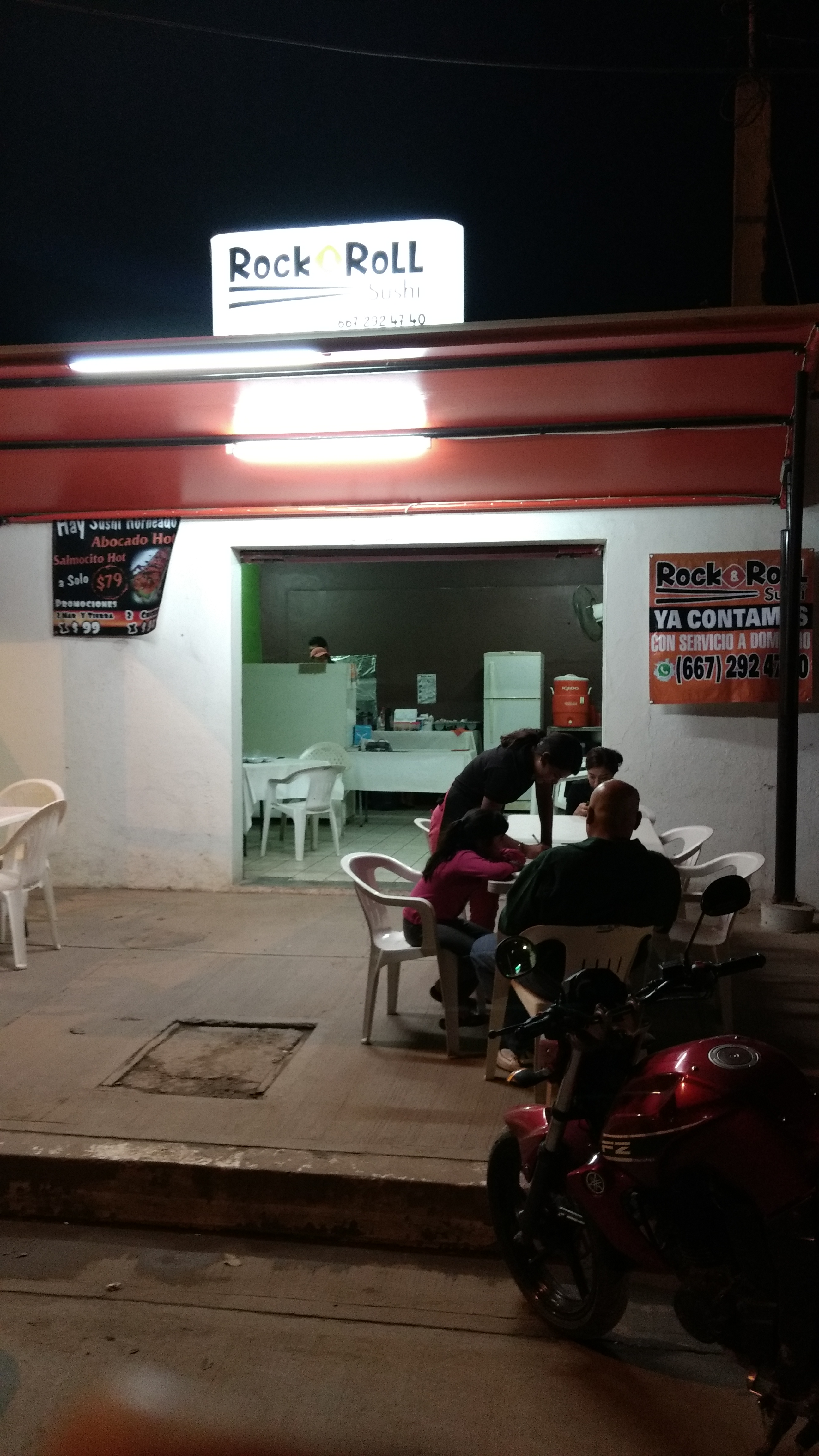 Sushi Rock And Roll image 4