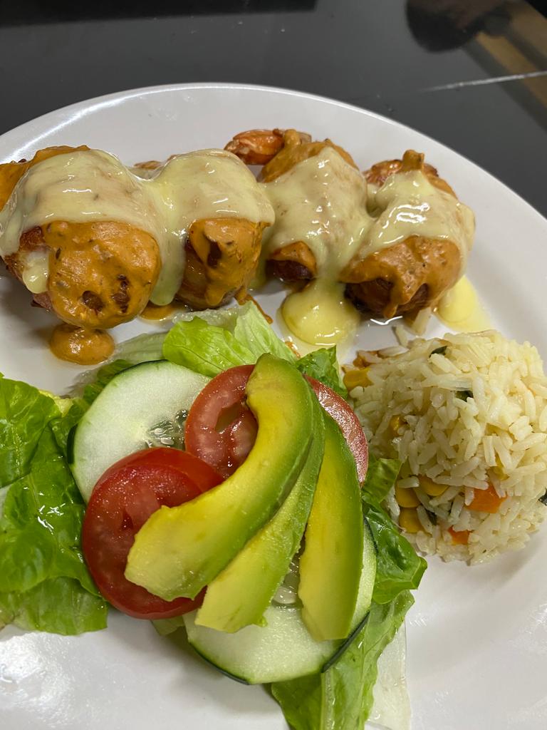 Mariscos el viejon image 3