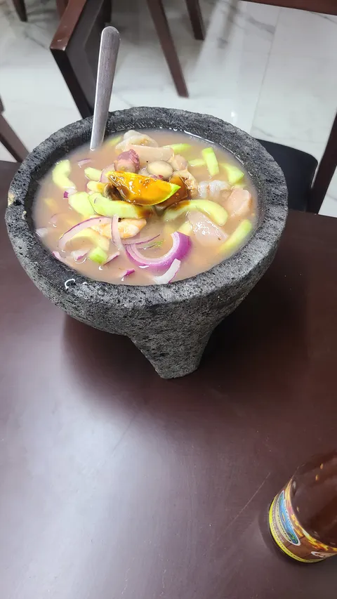 Mariscos el viejon image 5