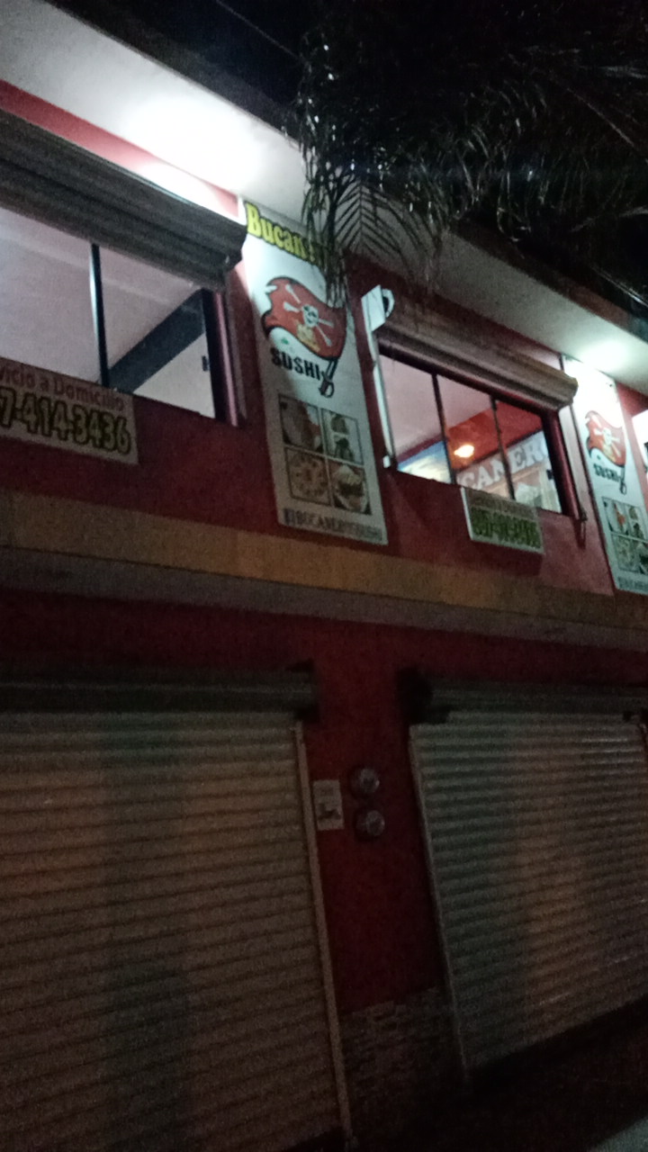 Bucaneros sushi image 1