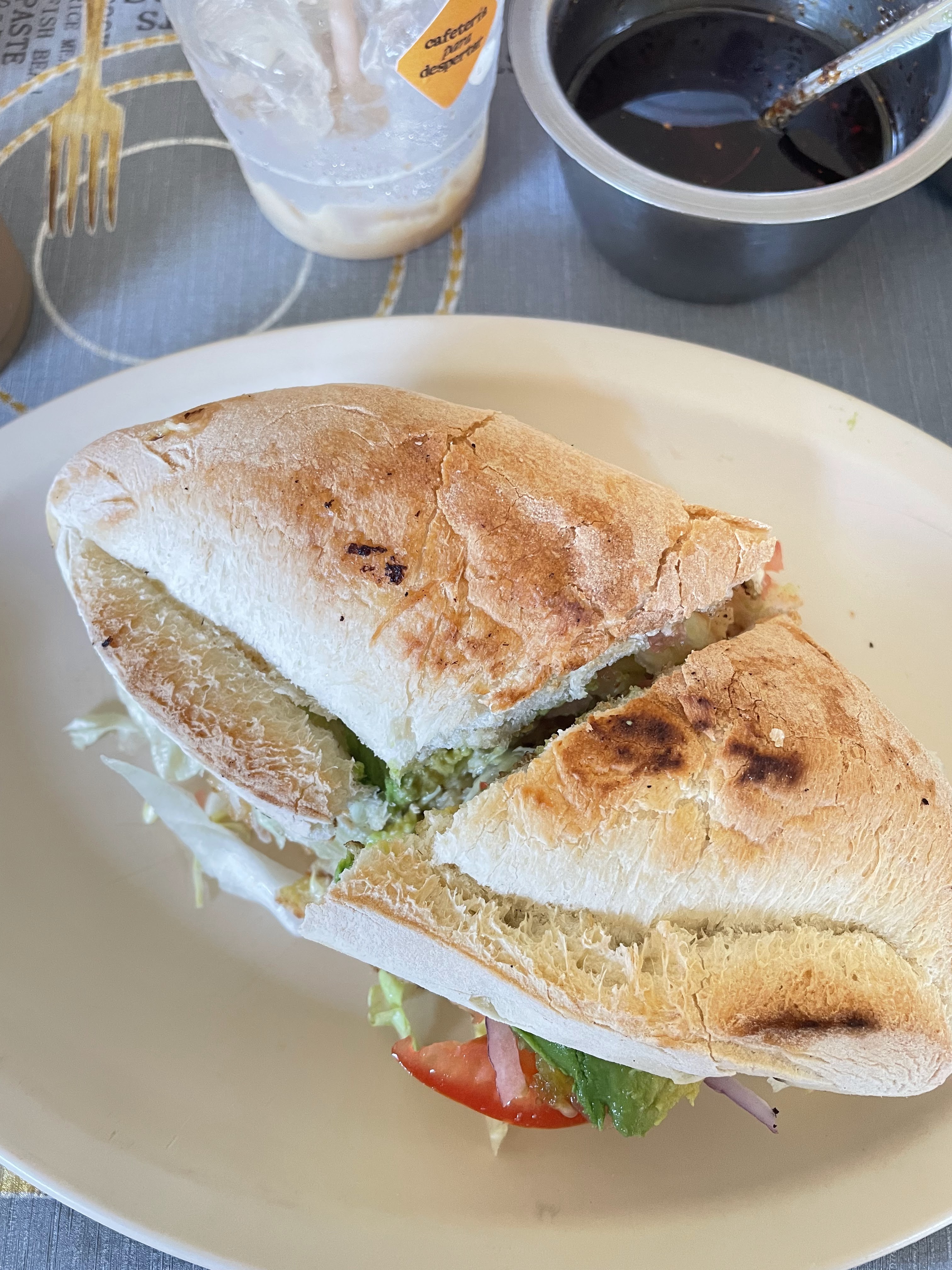 Loncheria Cata image 3