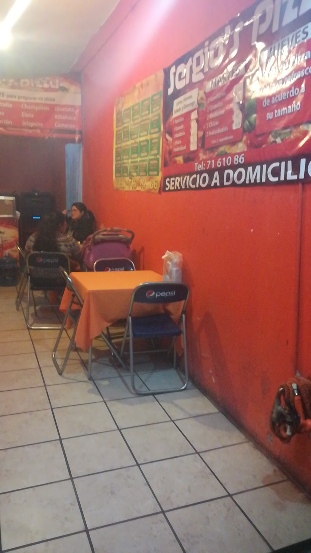 Sergios Pizza image 5