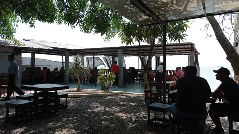LA CHULA image 1