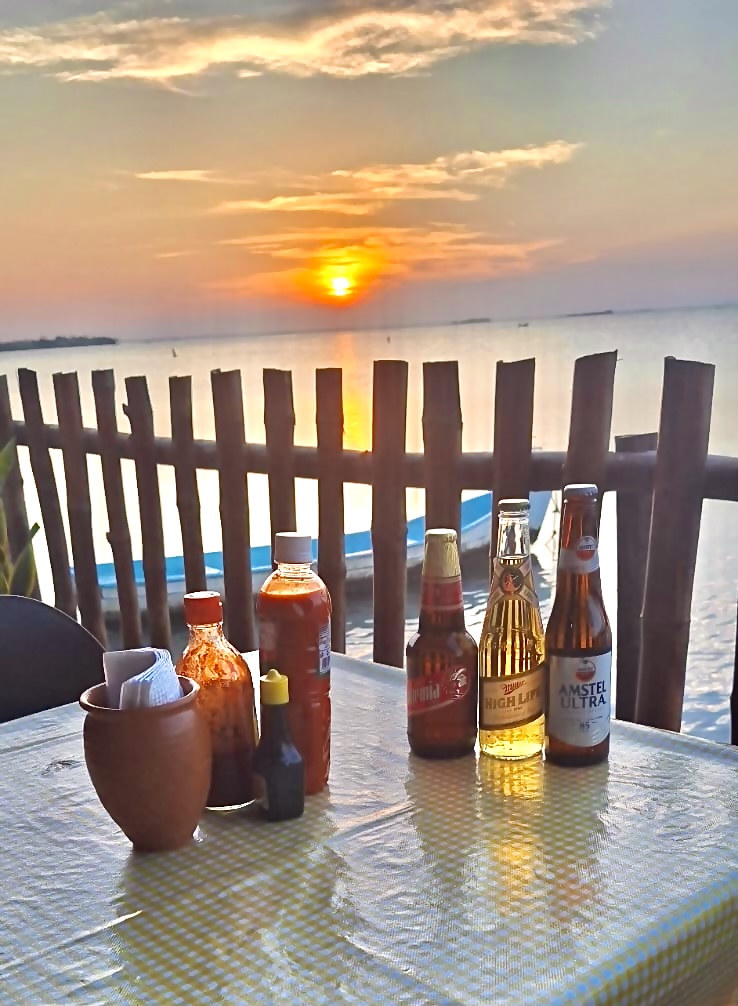 Media Luna Restaurant de Mariscos image 3