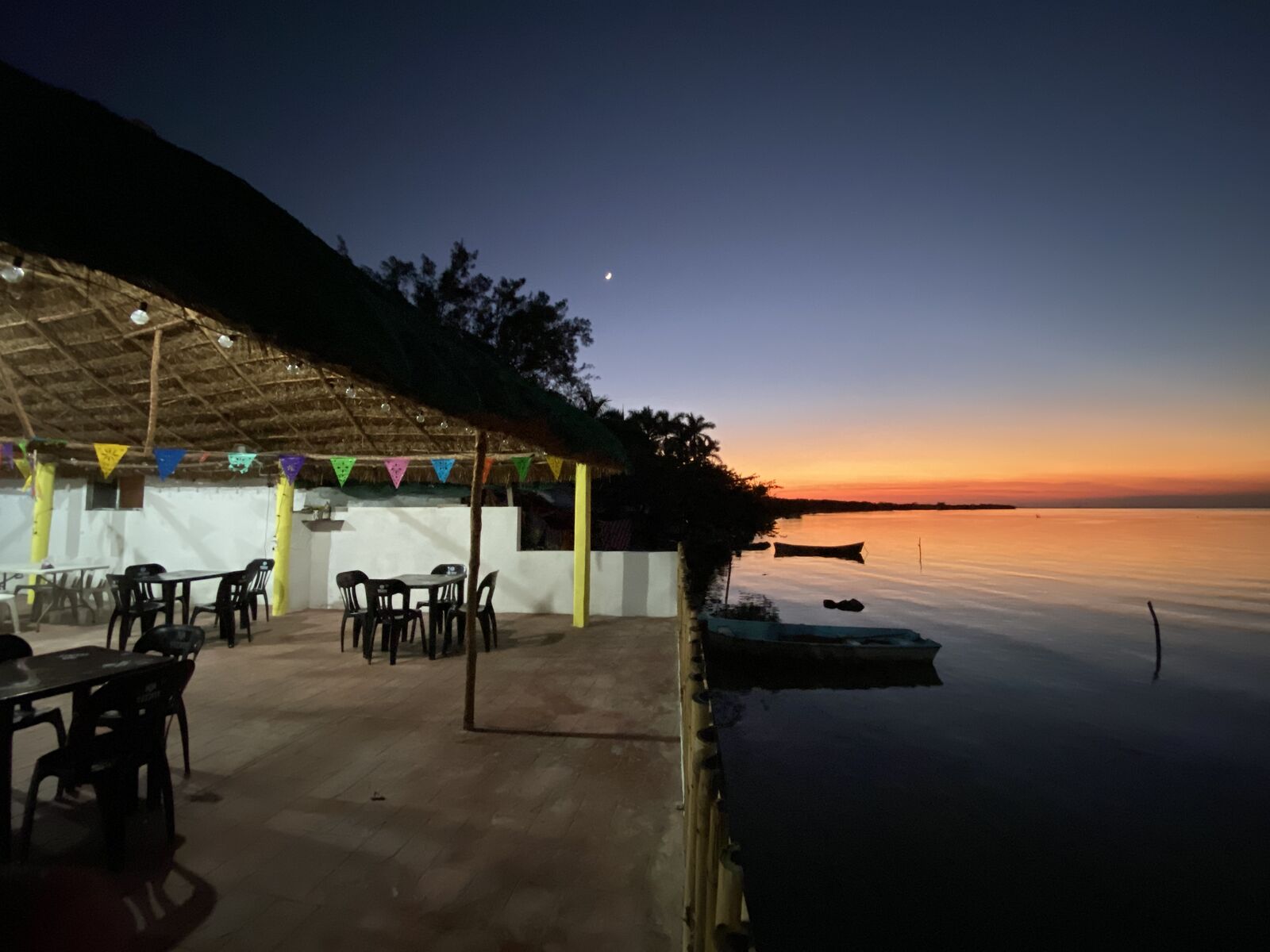 Media Luna Restaurant de Mariscos image 6