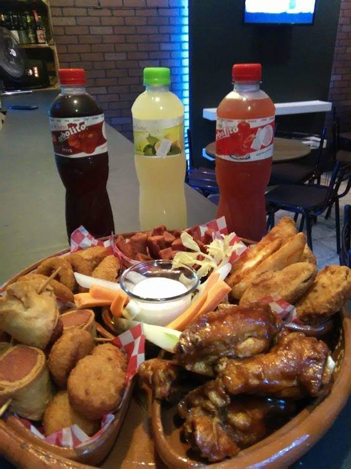 Cascarudo wings, Pueblo Viejo. image 2