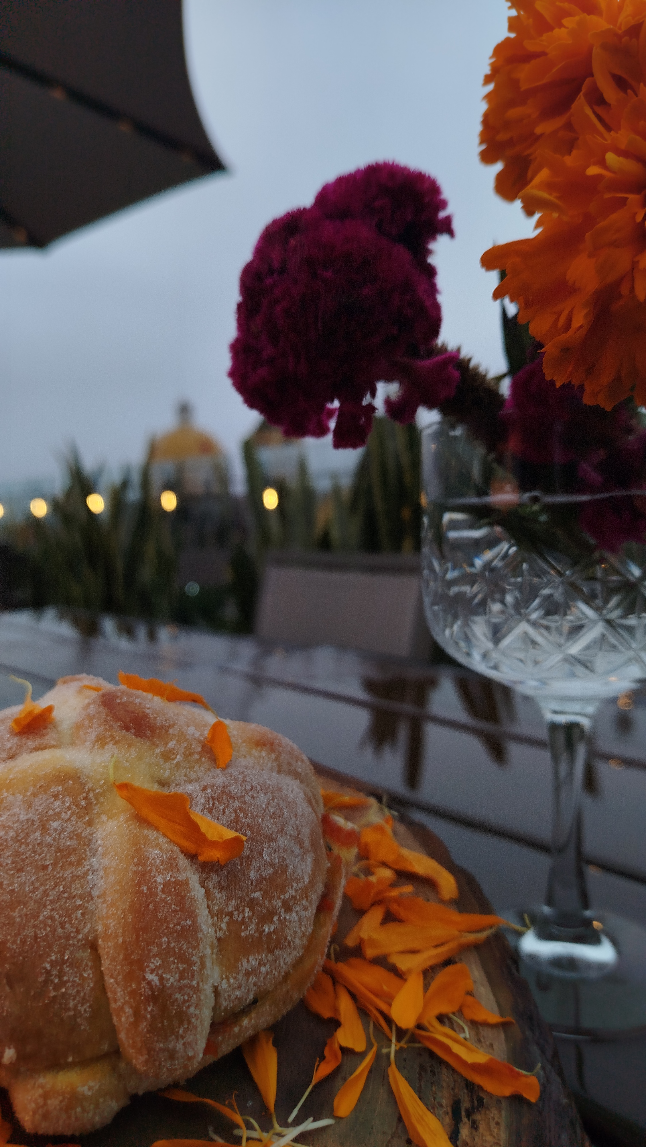 360 Rooftop Lounge & Dining image 10