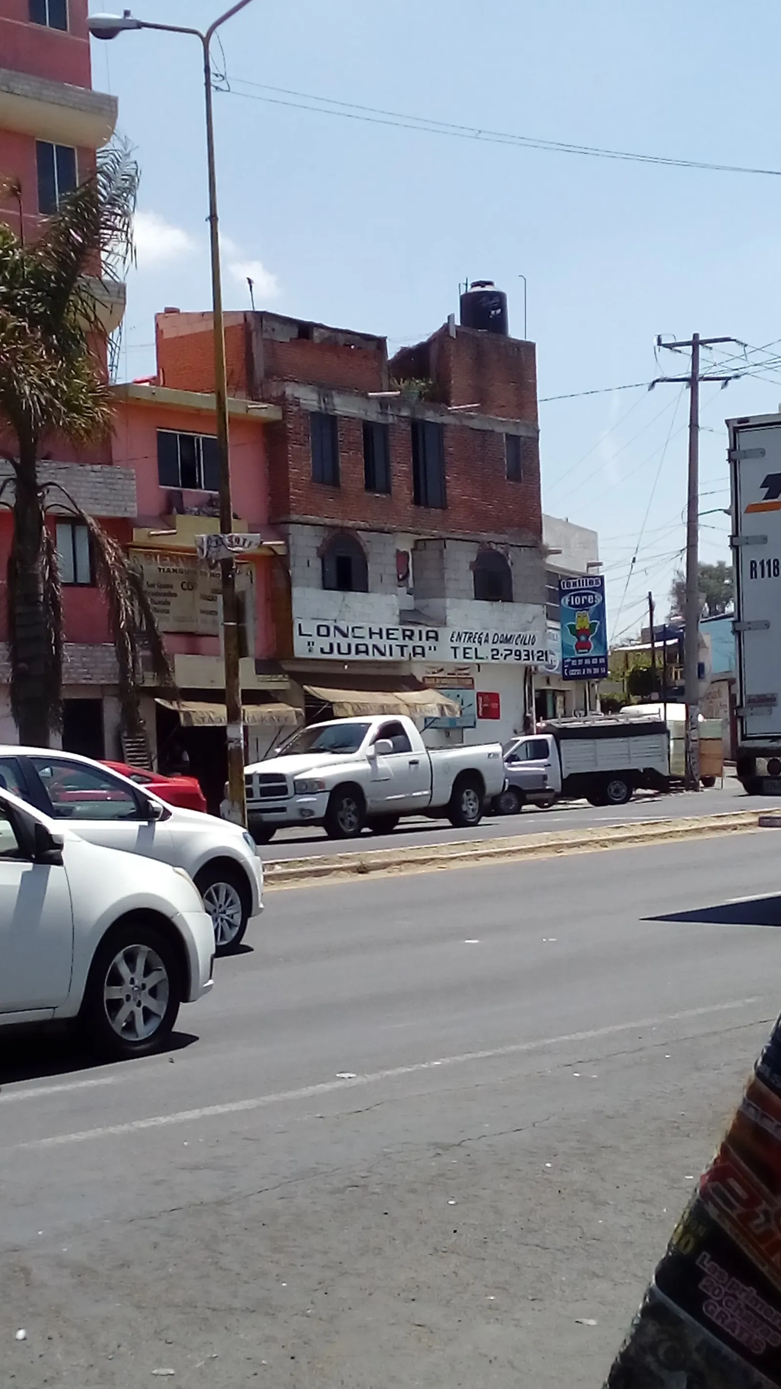 Loncheria Juanita image 6