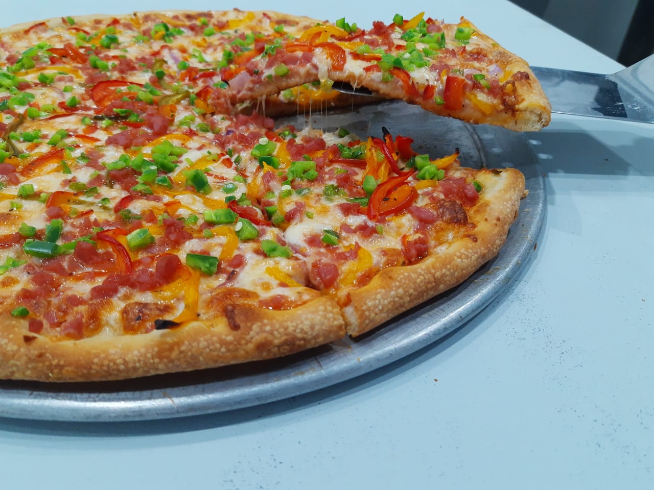 Alfredo's pizza image 5