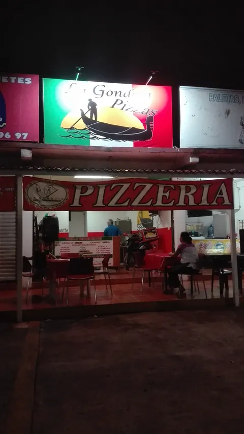 La Góndola Pizzas image 4