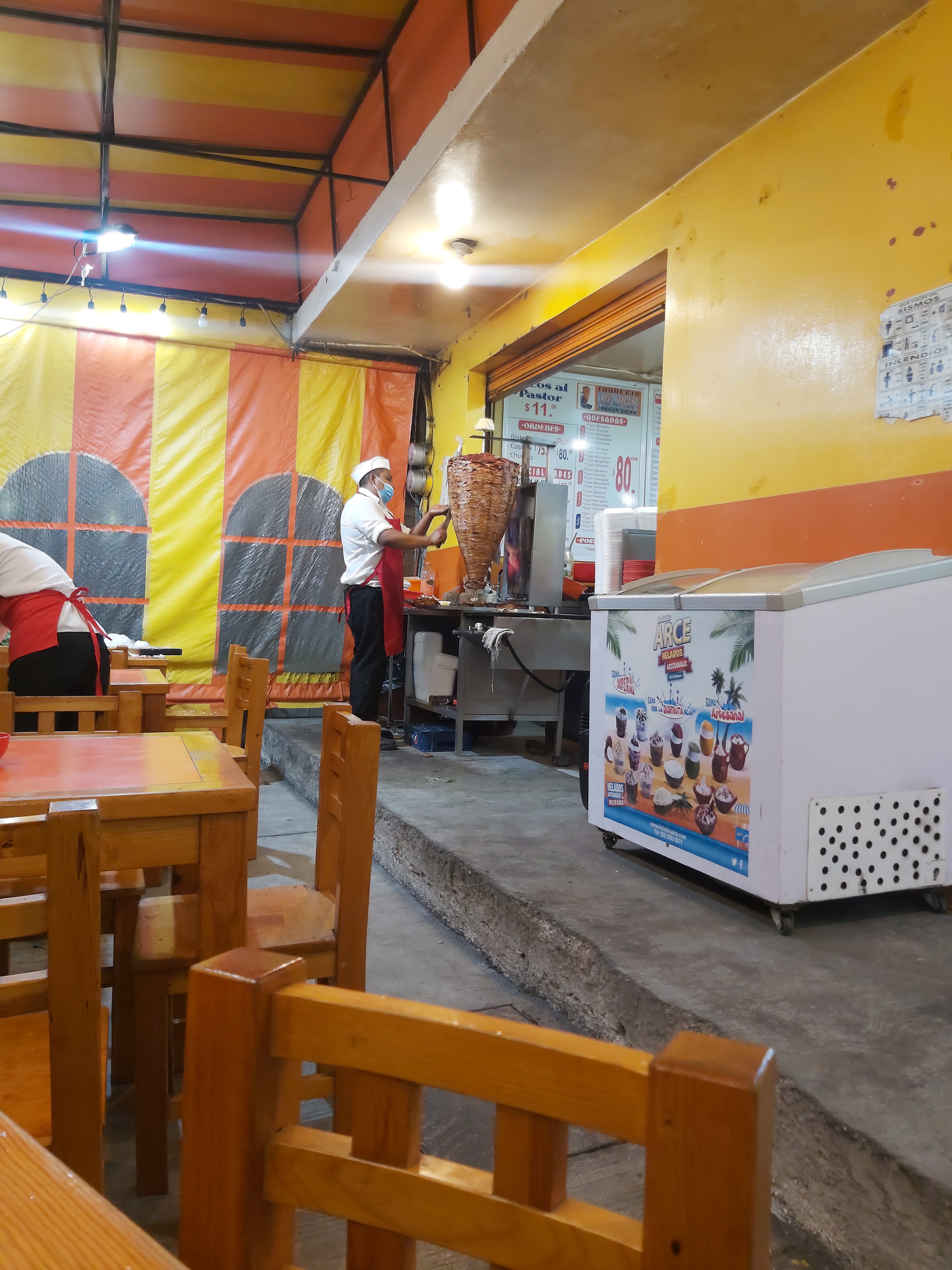 Taqueria LOS MIXES Tepexpan image 3