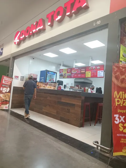 Gorditas Doña Tota (Soriana Hiper Santa Rosa) image 2