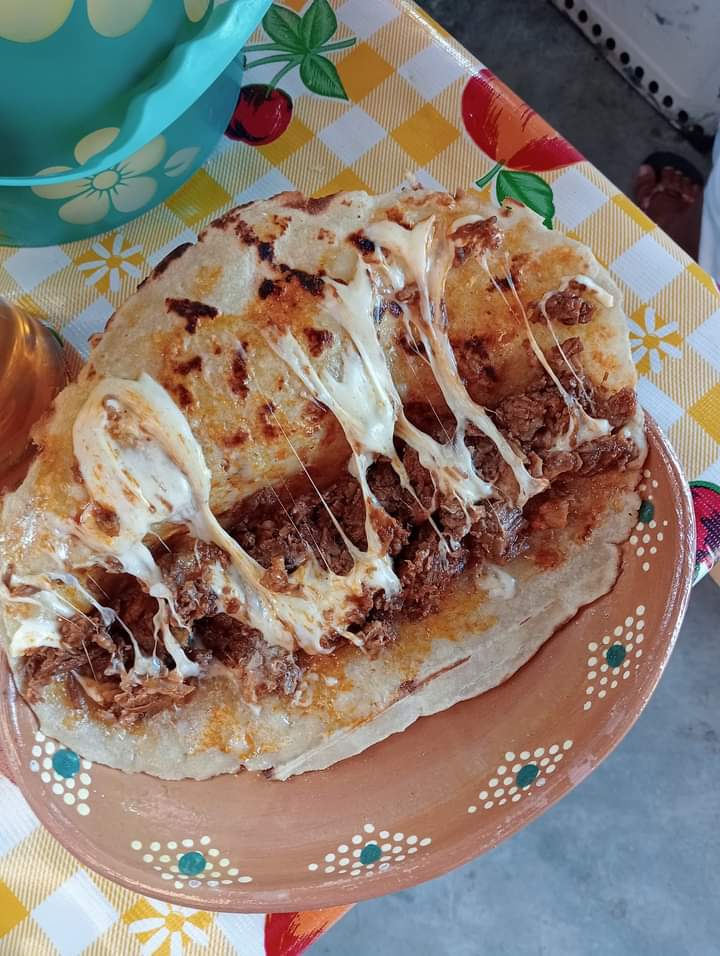 Taquería y birrieria luvaar image 8