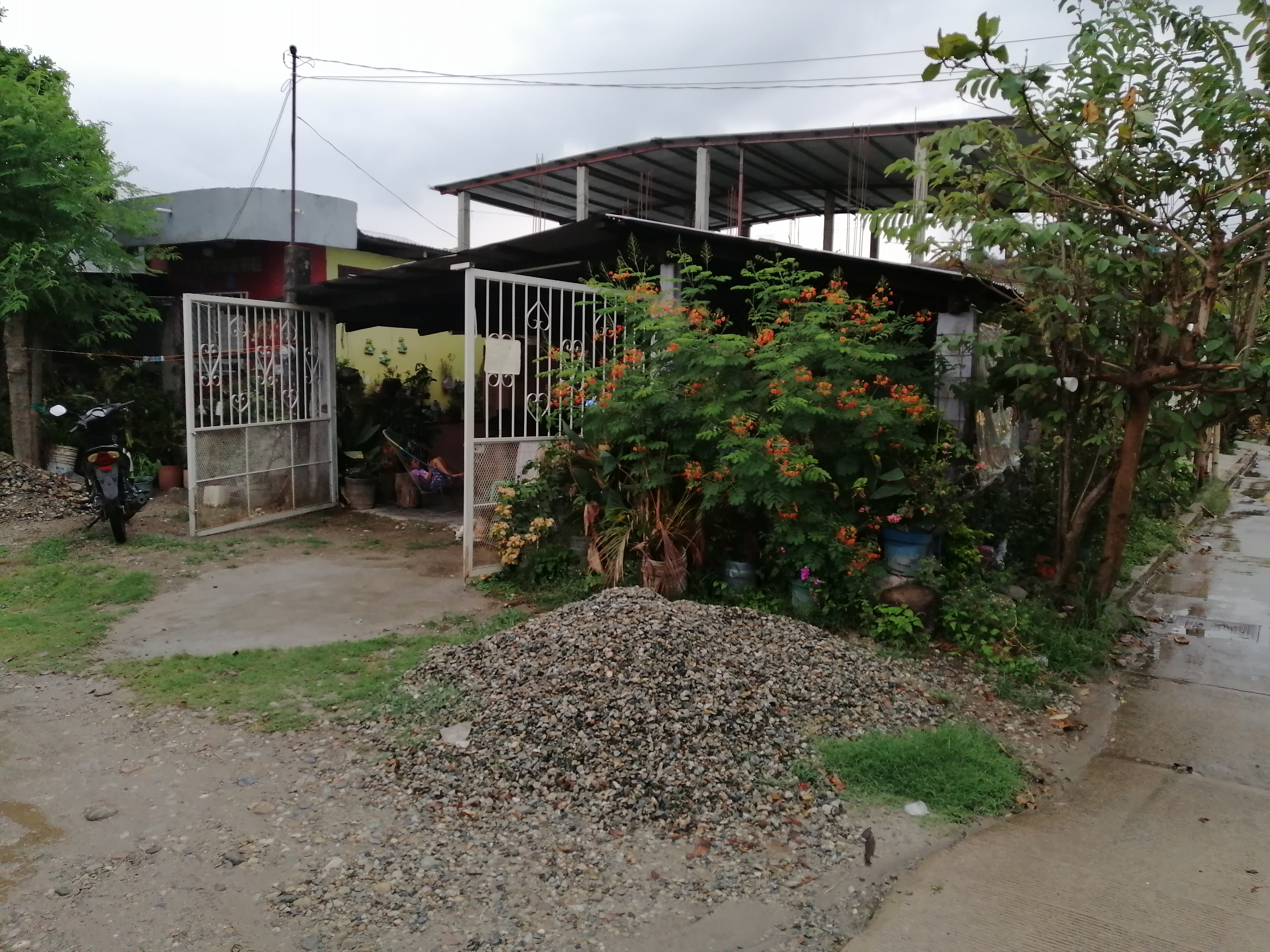 Taquería y birrieria luvaar image 9