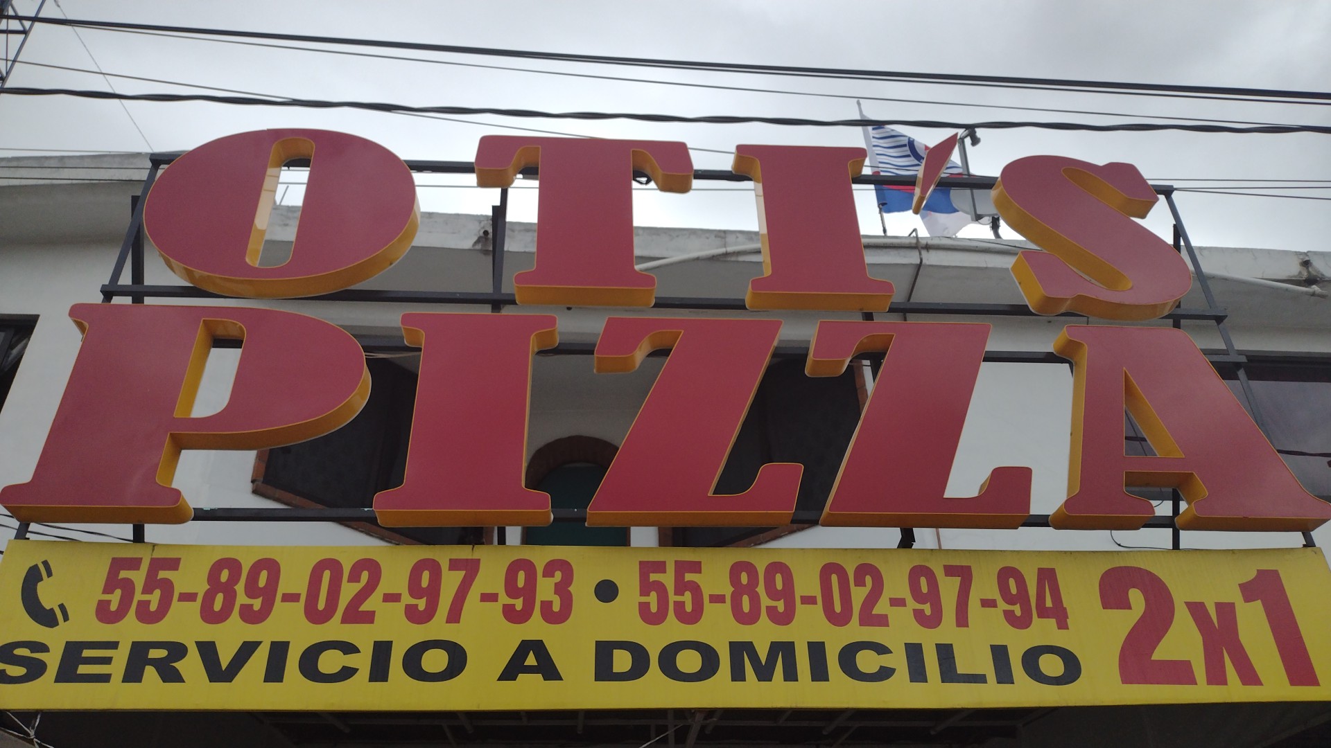 OTI'S PIZZAS image 6