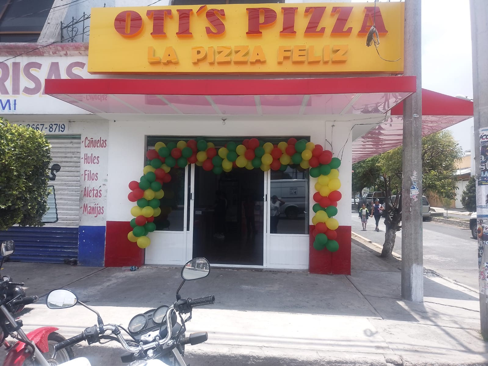 OTI'S PIZZAS image 9
