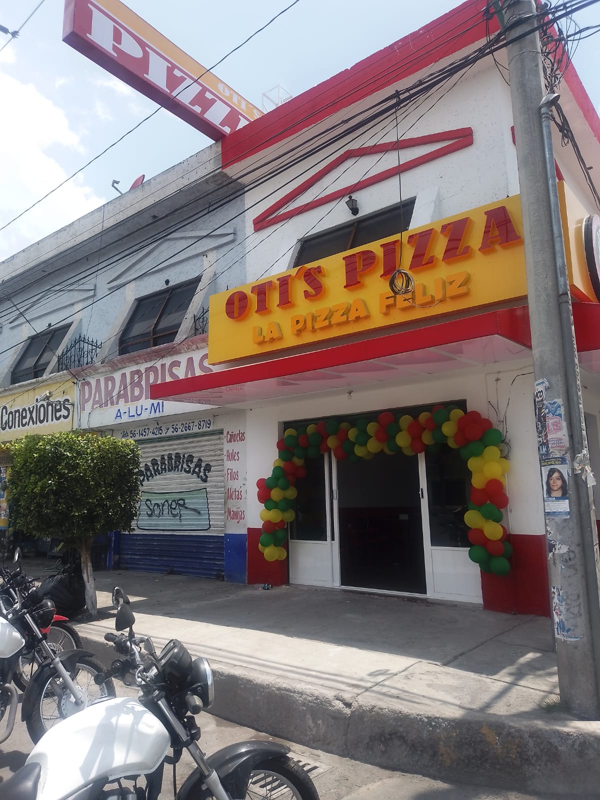 OTI'S PIZZAS image 10