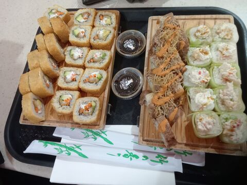 Lucky Sushi image 3