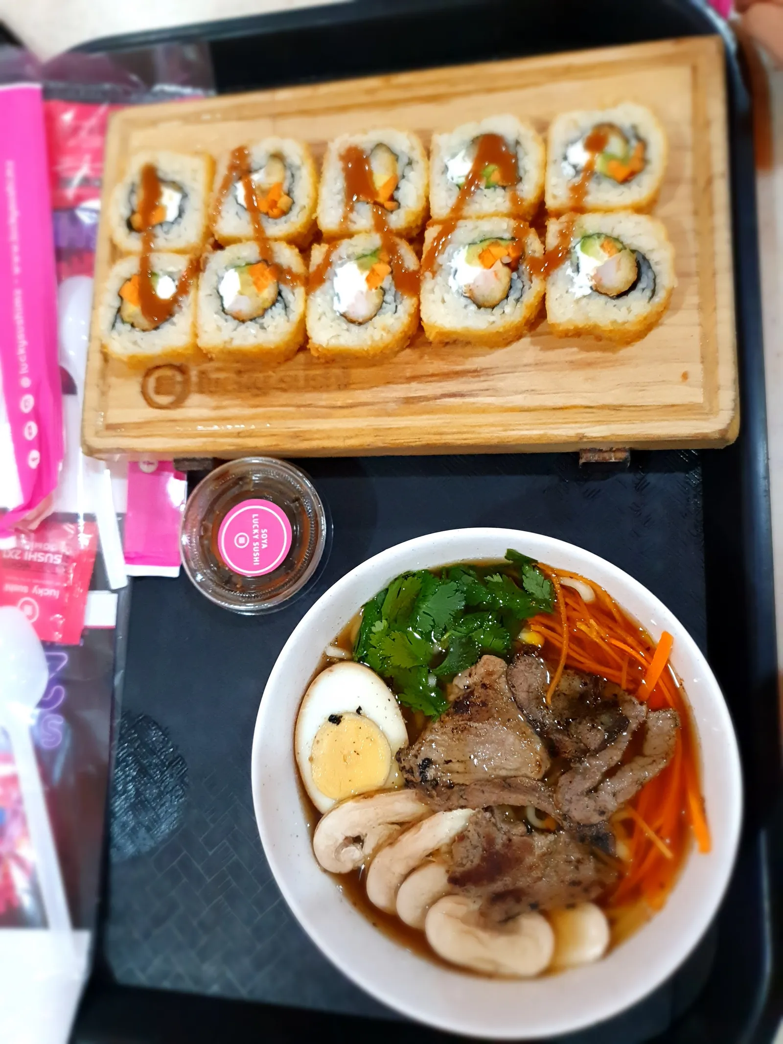 Lucky Sushi image 6