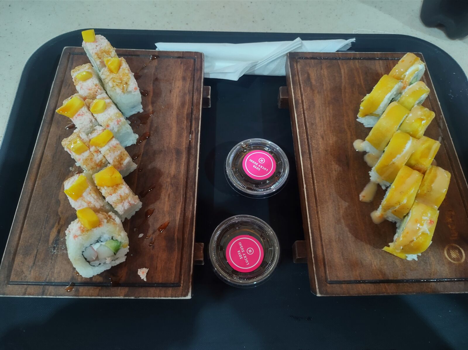 Lucky Sushi image 7