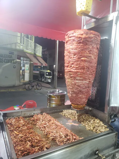 Tacos al pastor Mario y carniceria Mario. image 1