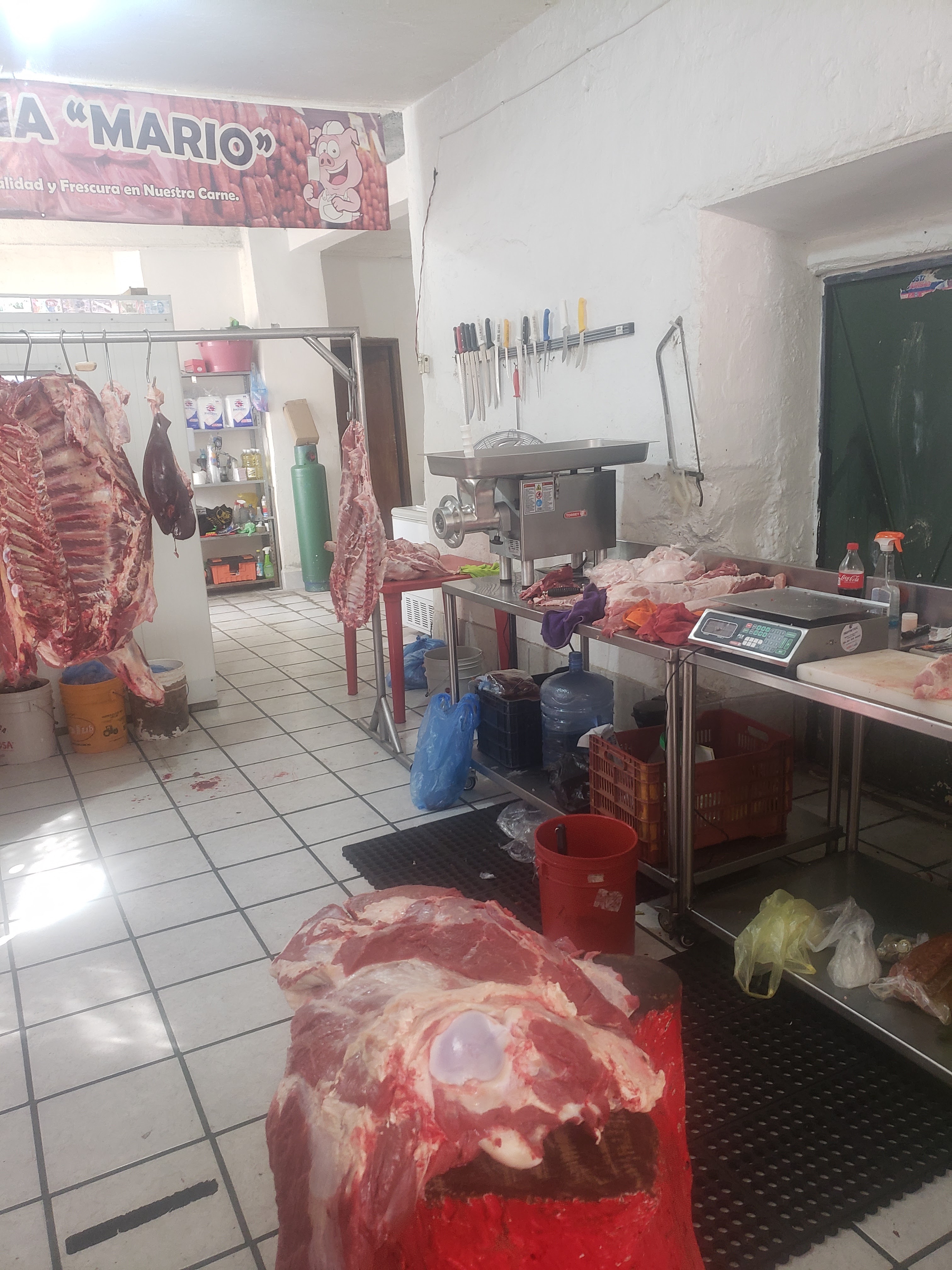 Tacos al pastor Mario y carniceria Mario. image 3