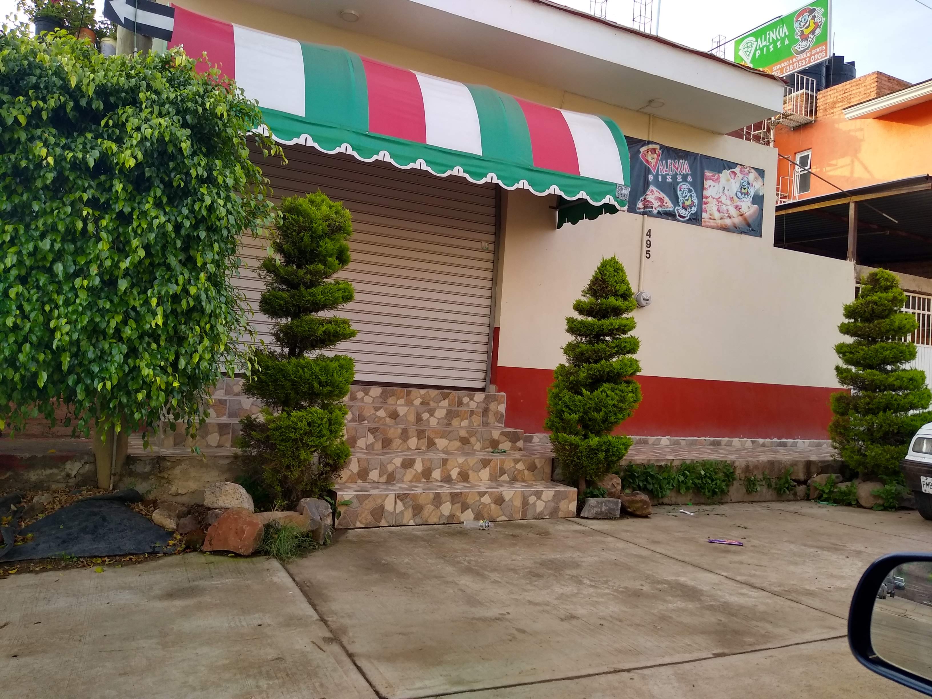 Valencia Pizza image 1