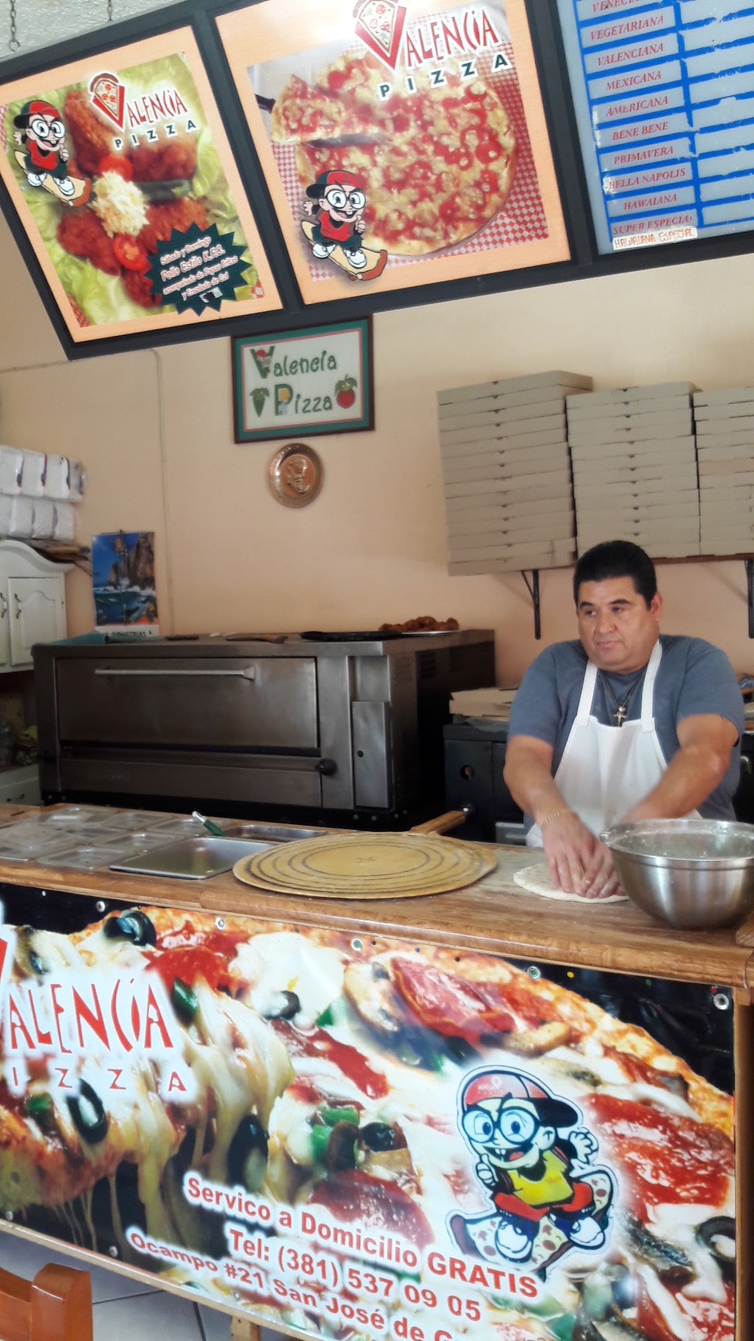 Valencia Pizza image 7