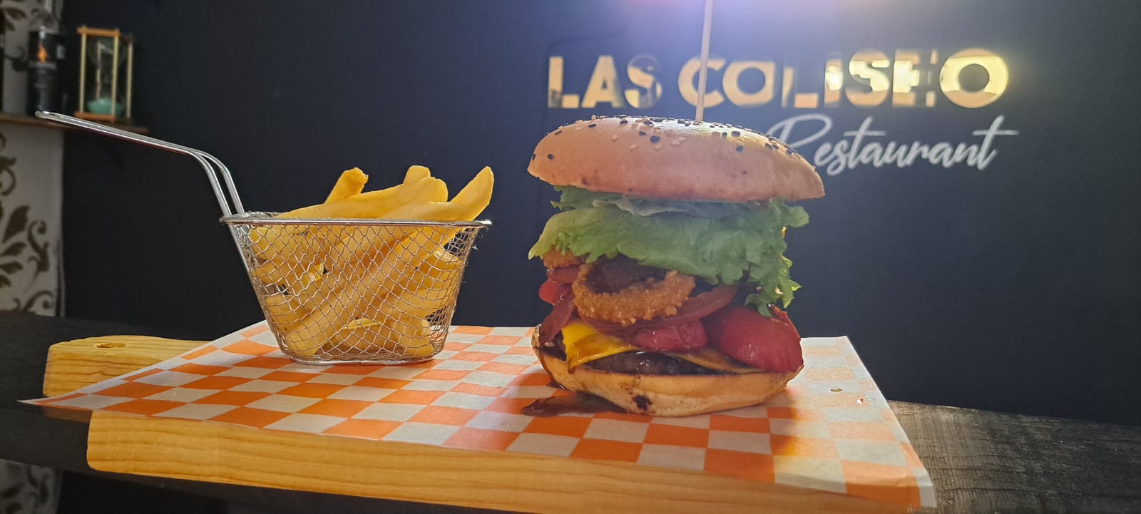 Las Coliseo Restaurant image 1