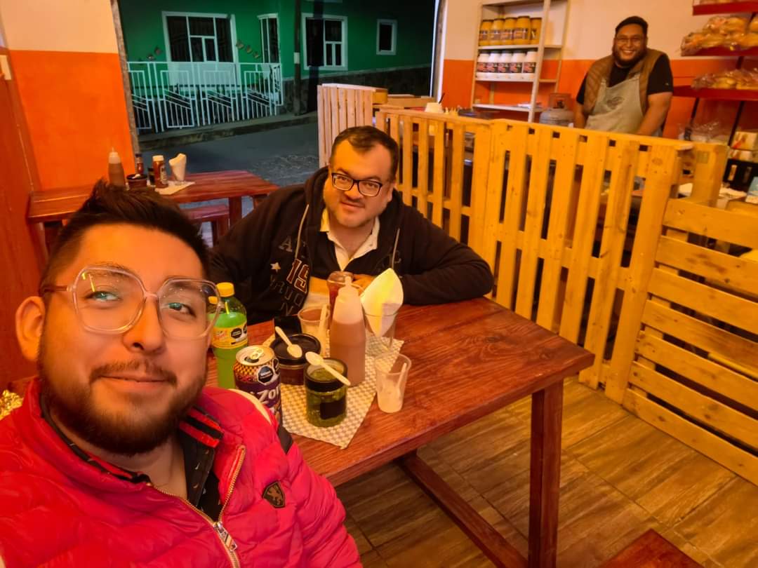 House Burger image 9